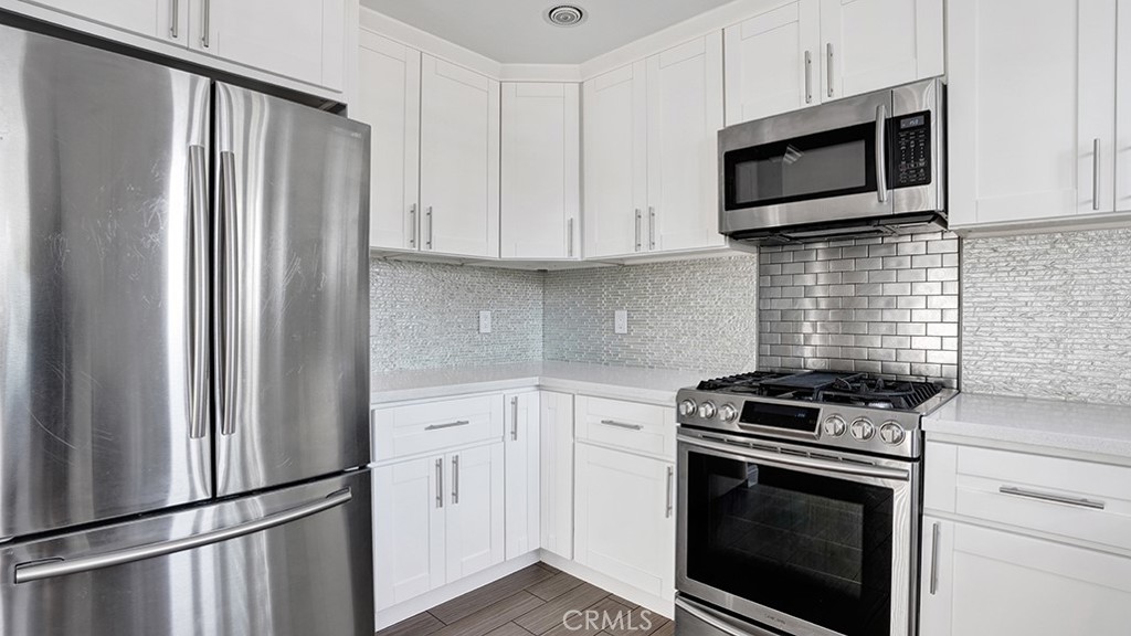 2524 Elden Avenue K-4