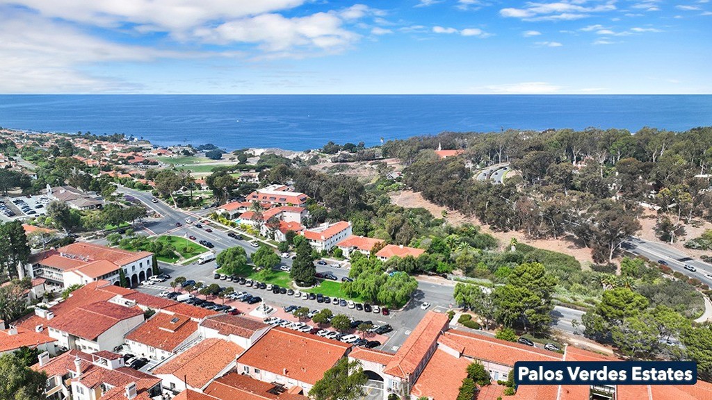 2525 Via Campesina 301