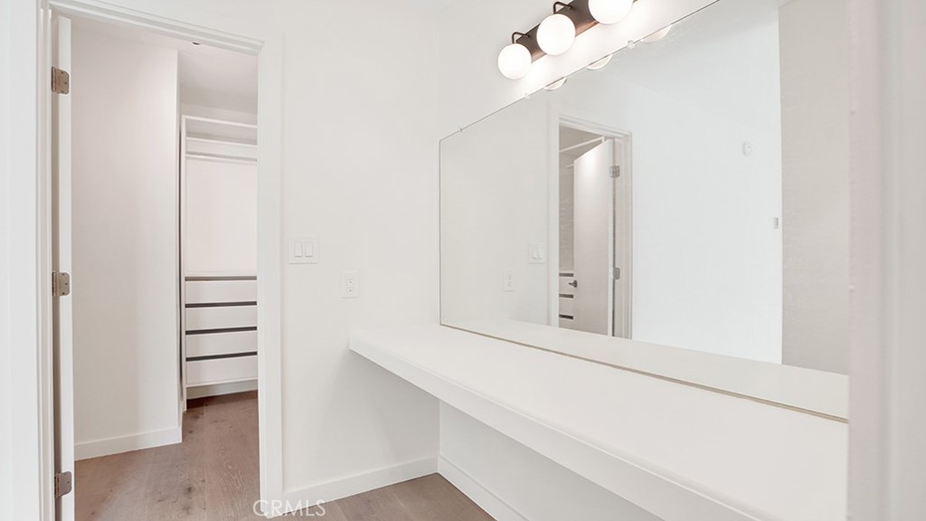 2525 Via Campesina 301