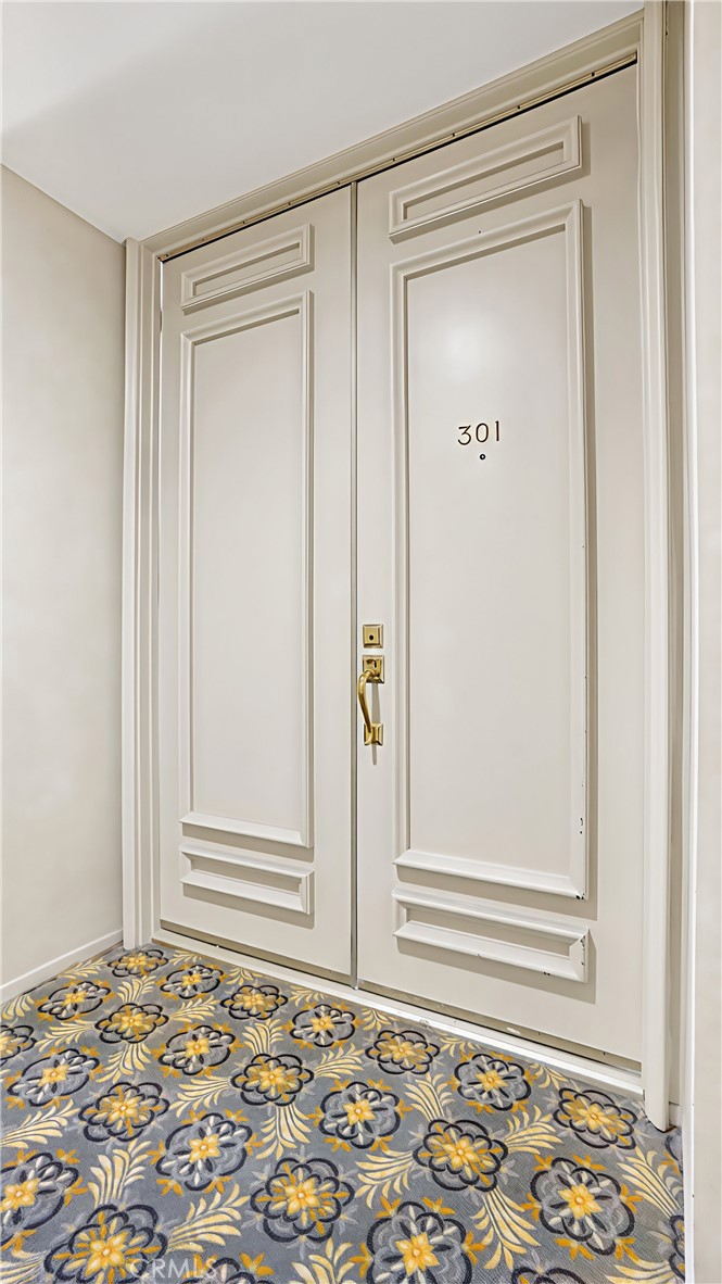 2525 Via Campesina 301