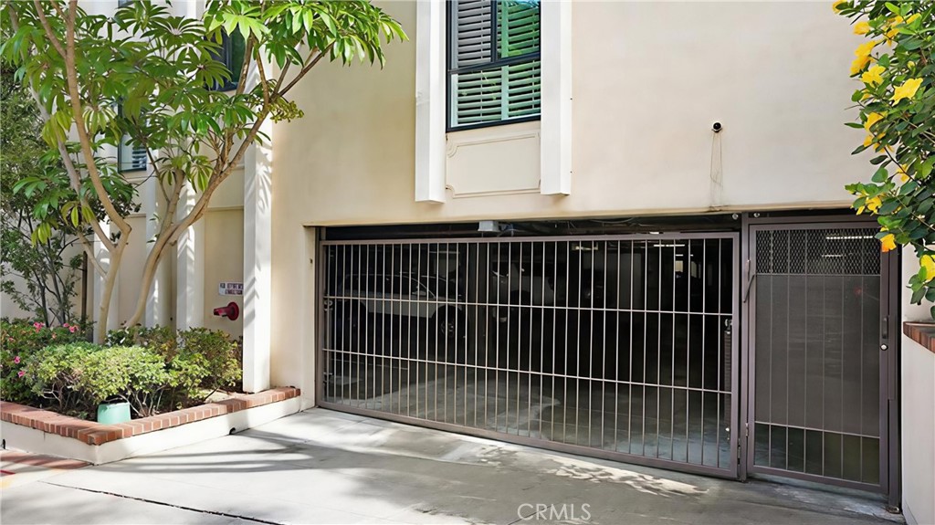 2525 Via Campesina 301