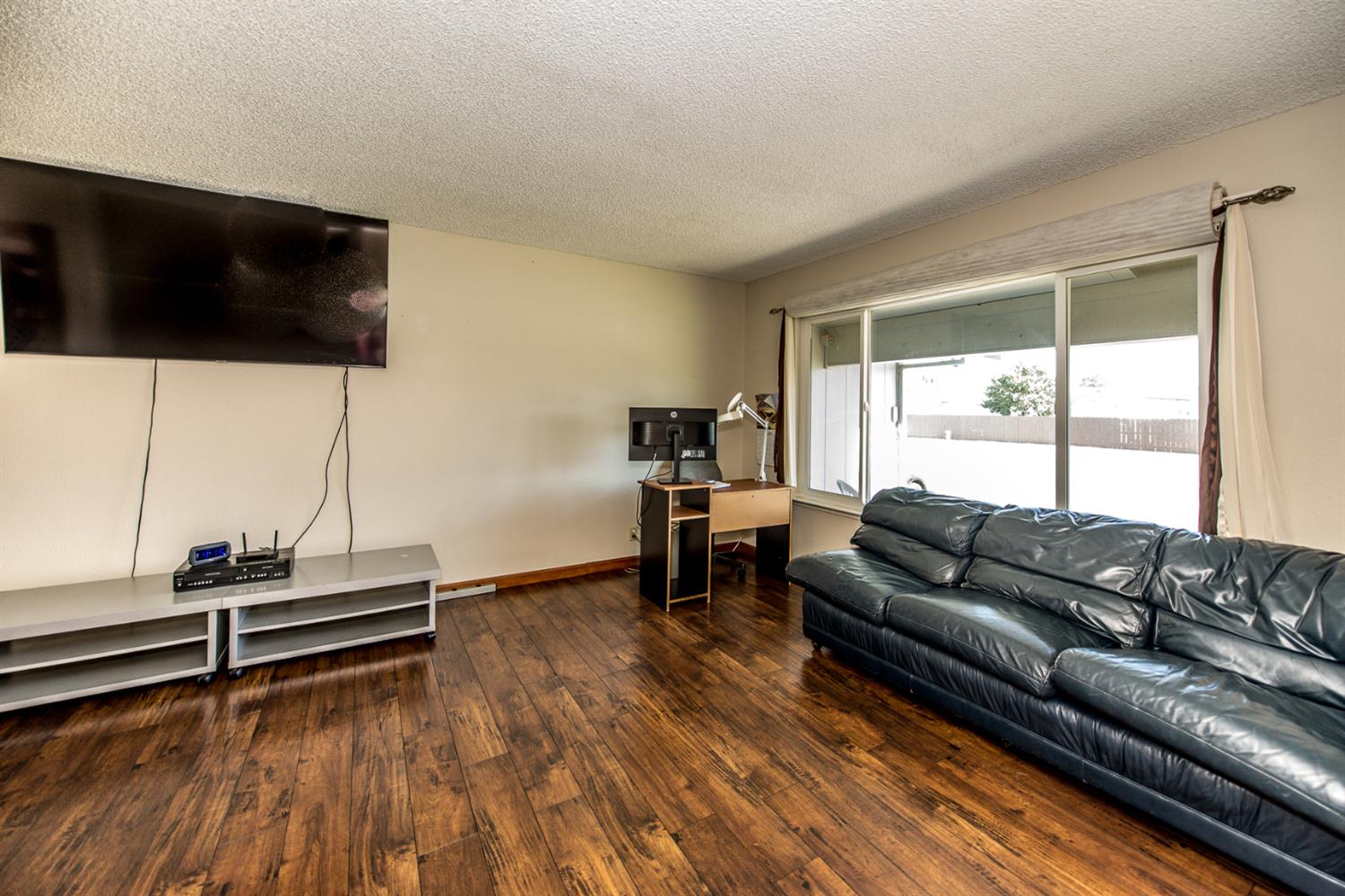 1695 Queens Avenue