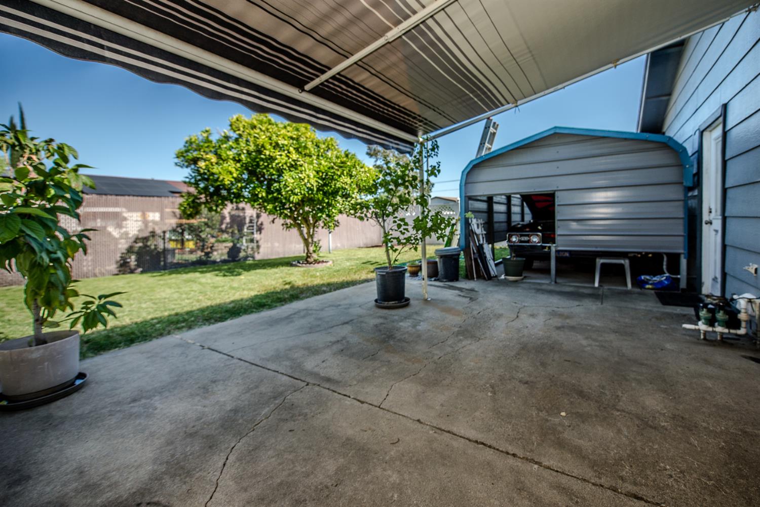 1695 Queens Avenue