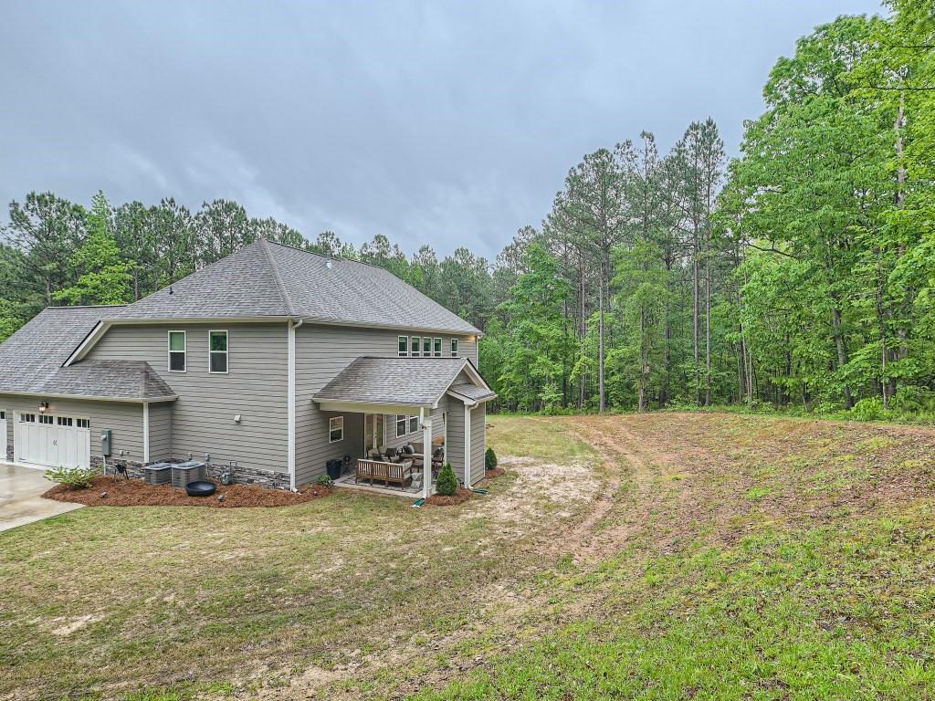 3561 Ms Betty's Place