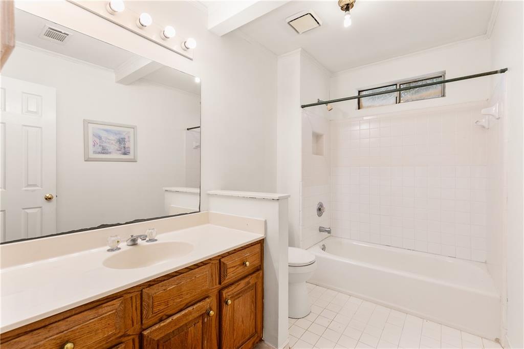 211 Congress Parkway