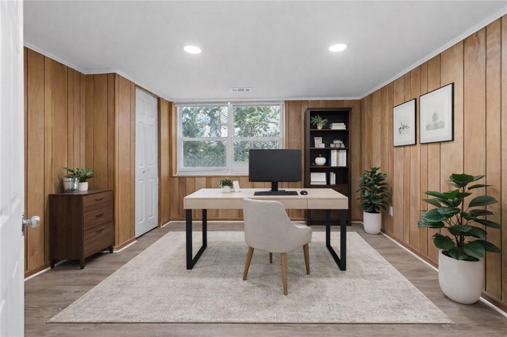 5717 Southwick Court SW