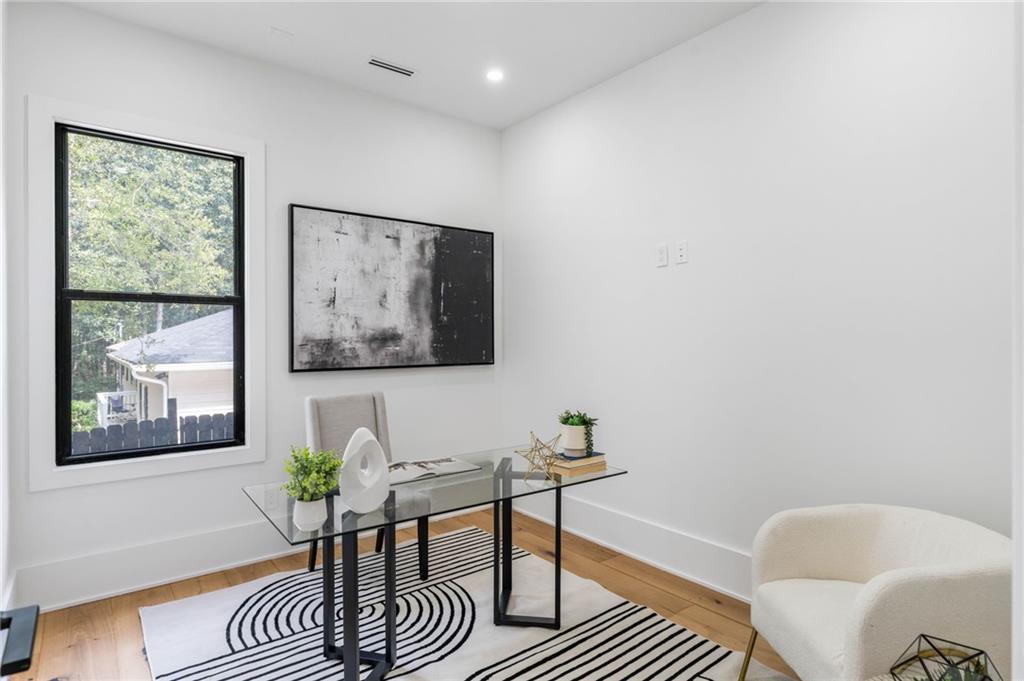 605 Hunnicutt Road SE