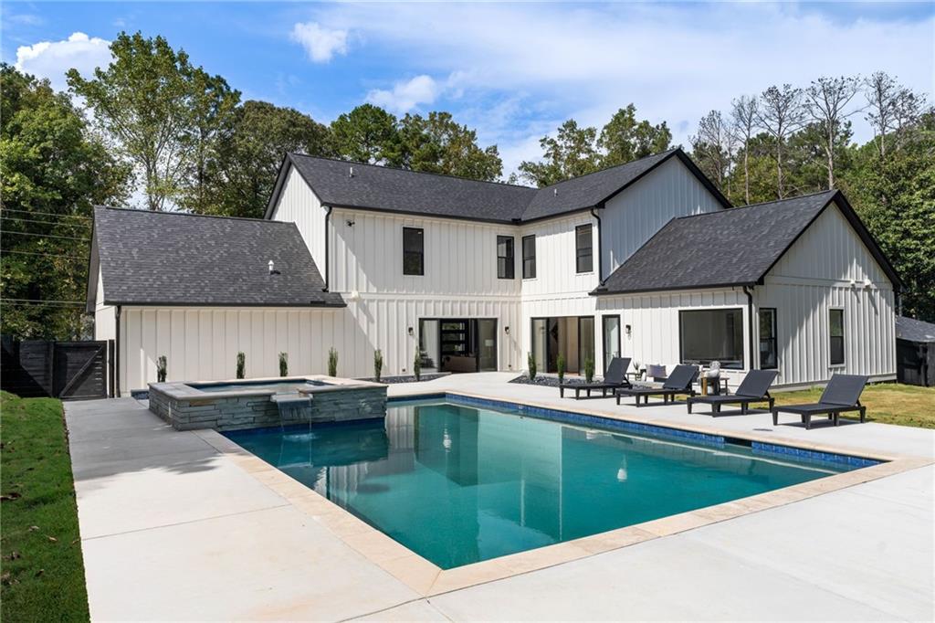 605 Hunnicutt Road SE