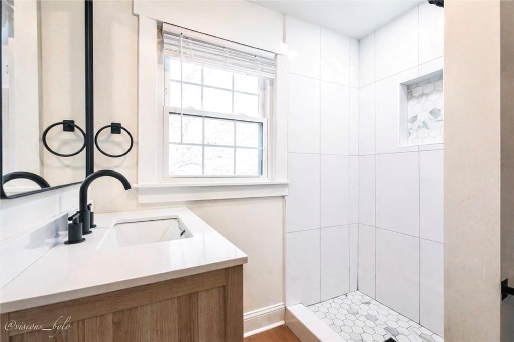 1039 Astor Avenue SW