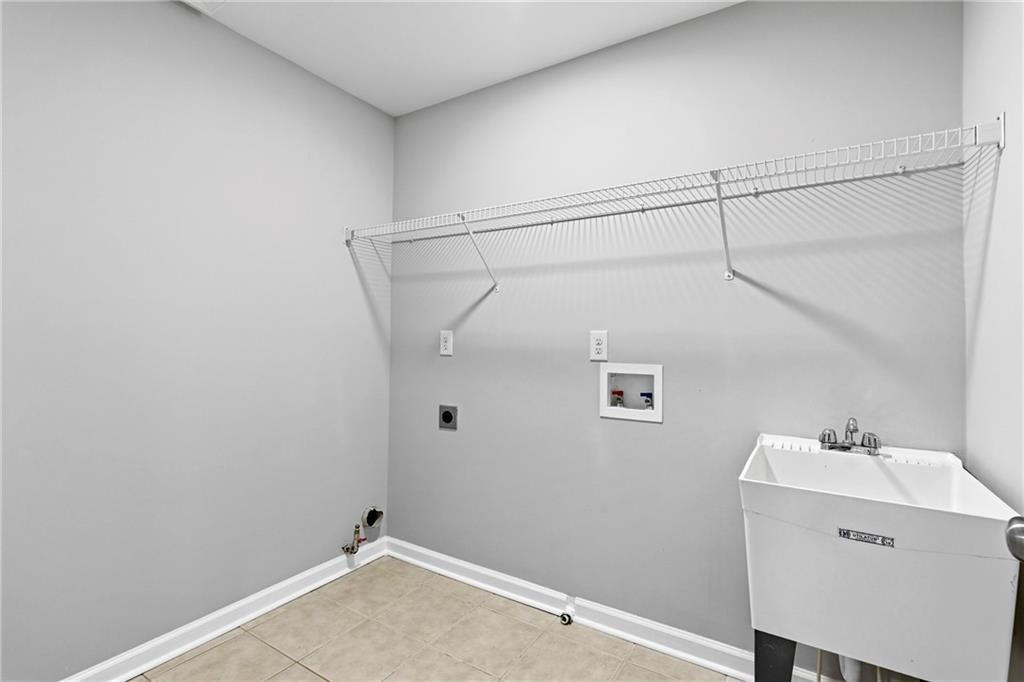 5228 Yellowtail Lane NW