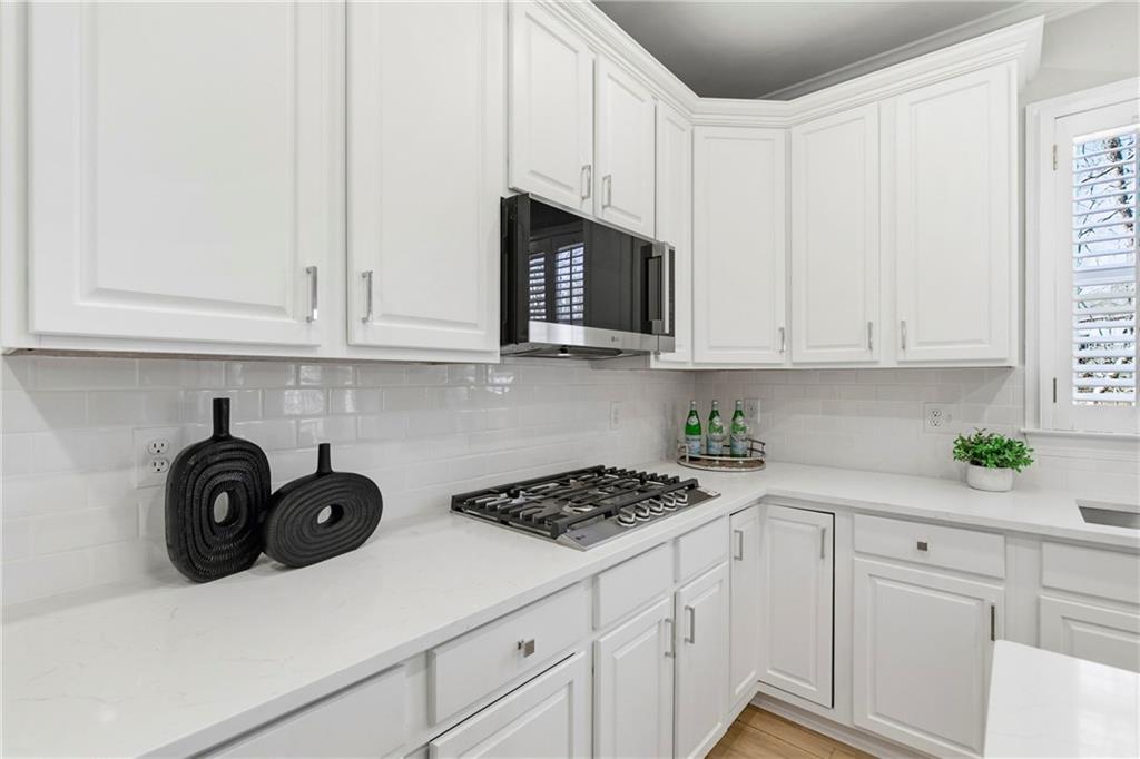 5228 Yellowtail Lane NW