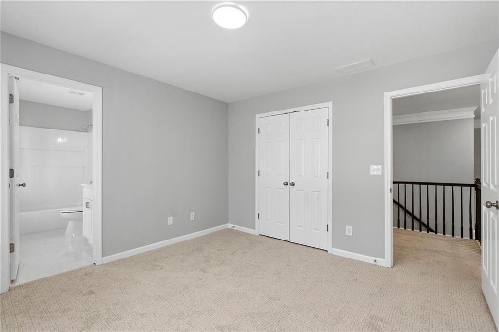 5228 Yellowtail Lane NW