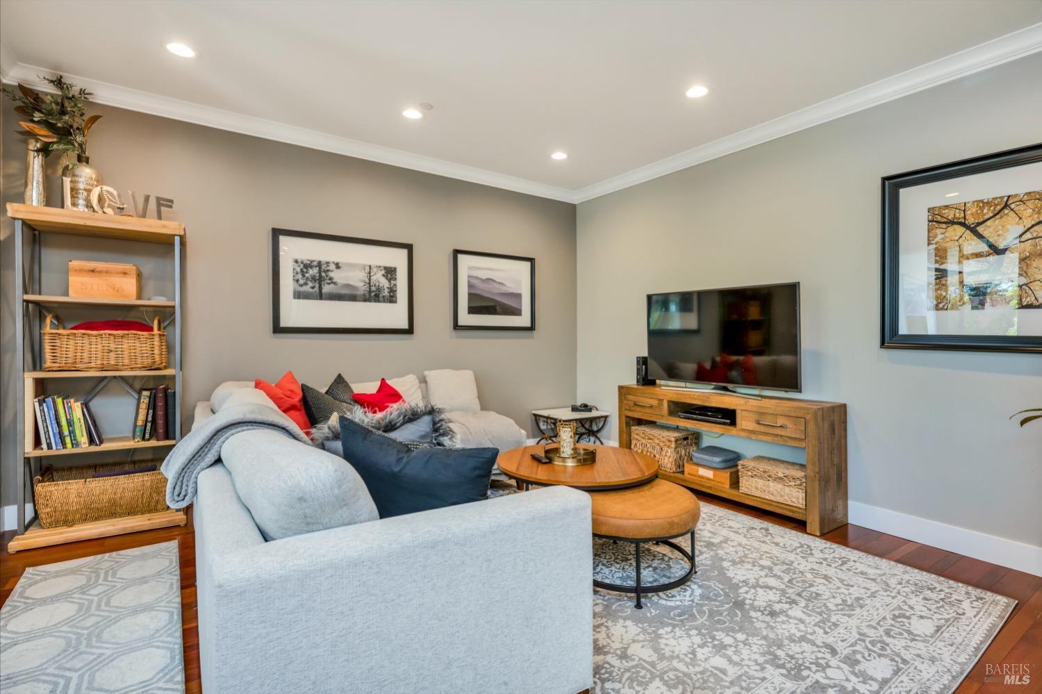 5790 Fairway Knoll Ct