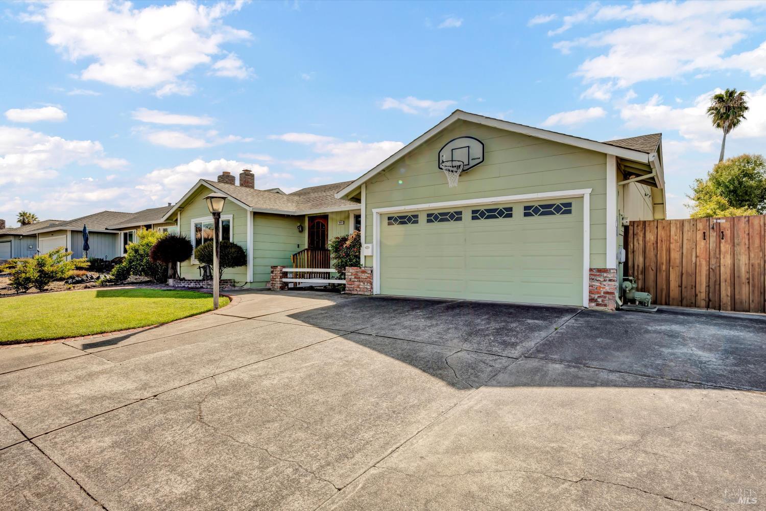 1612 San Marino Dr