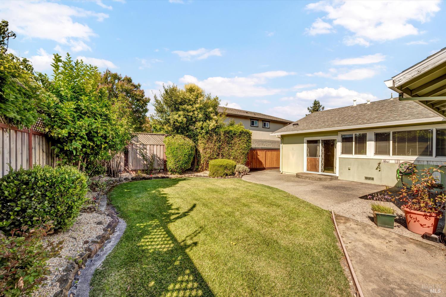 1612 San Marino Dr