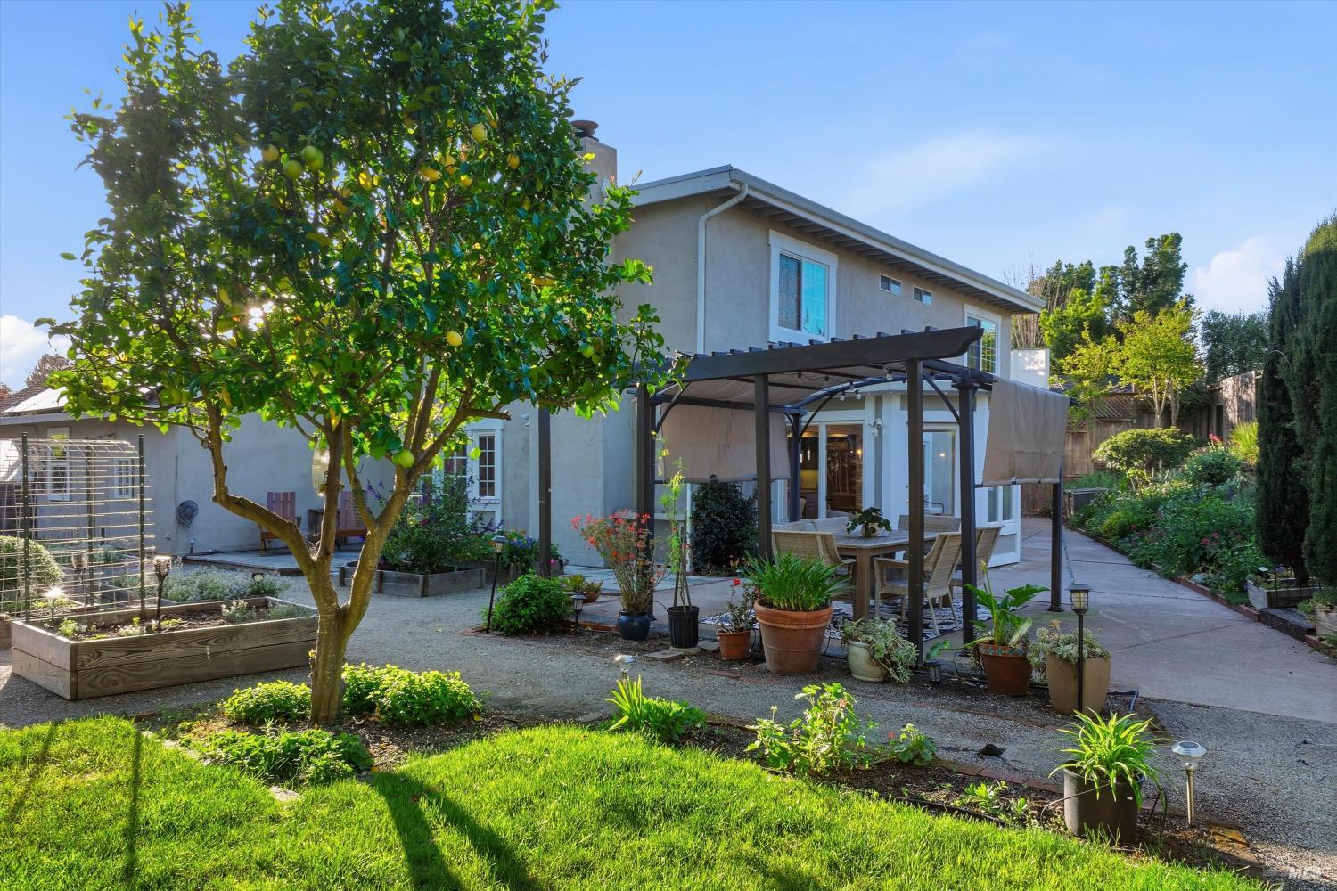 488 Casa Verde Circle