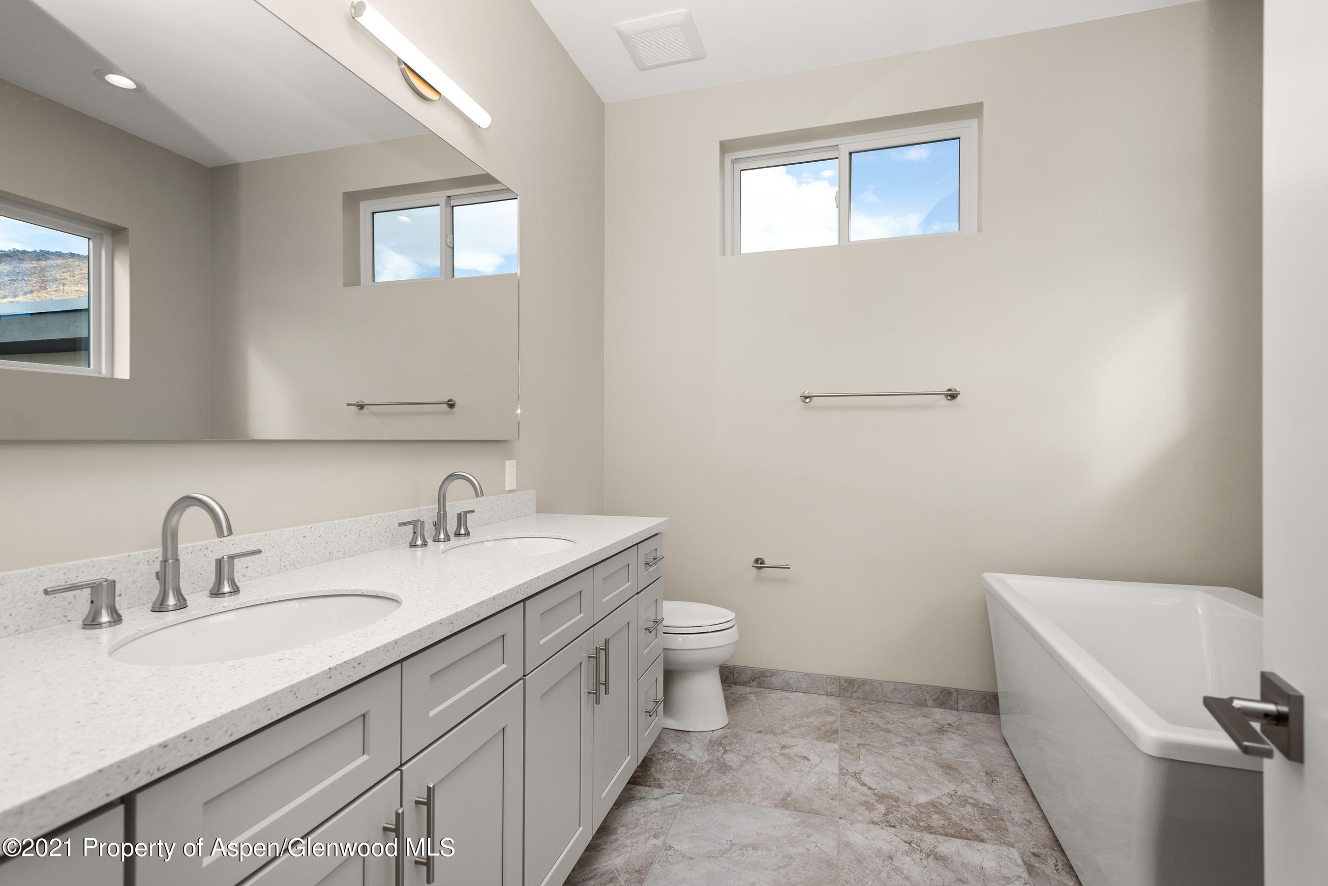272 Overlook Ridge