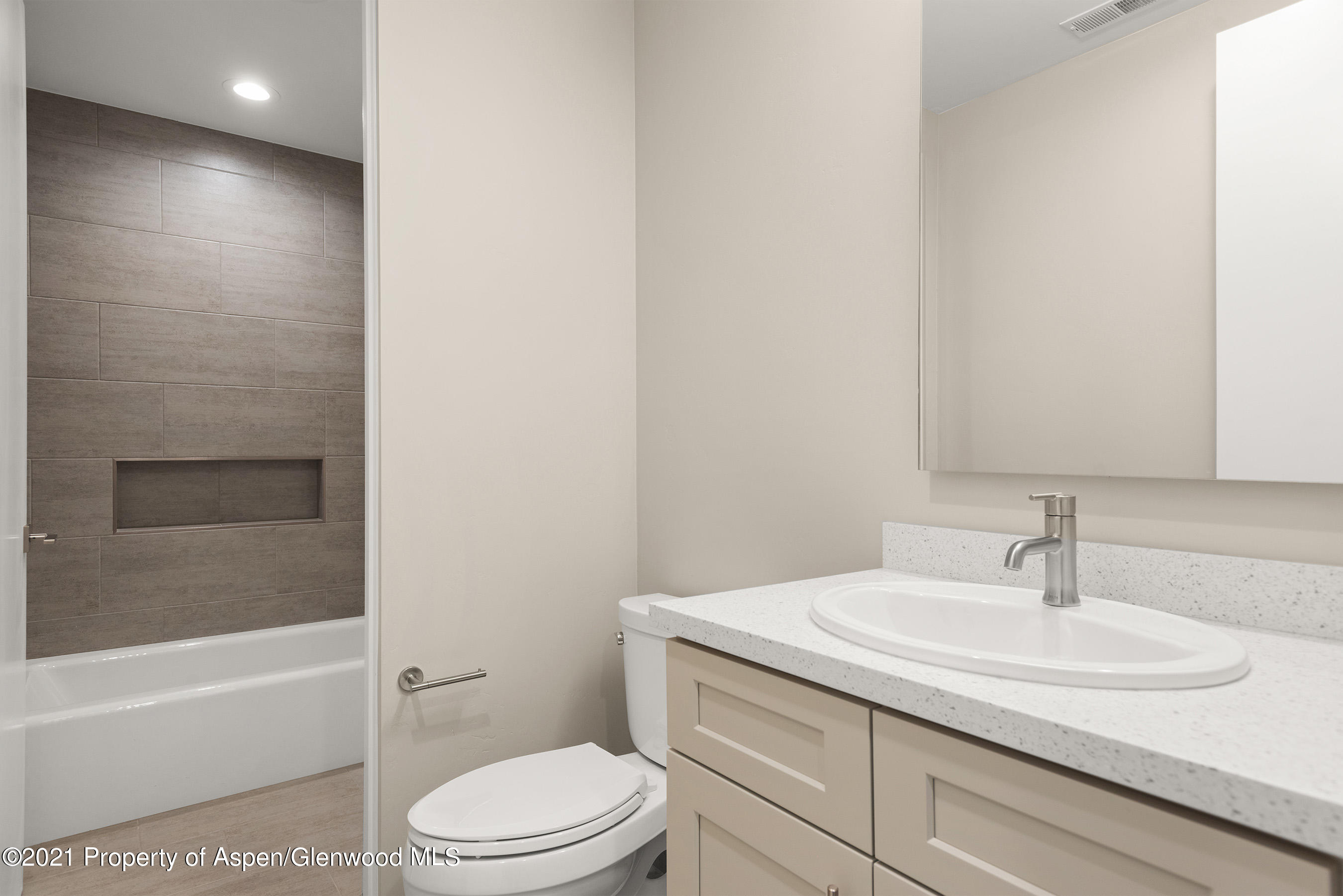 272 Overlook Ridge