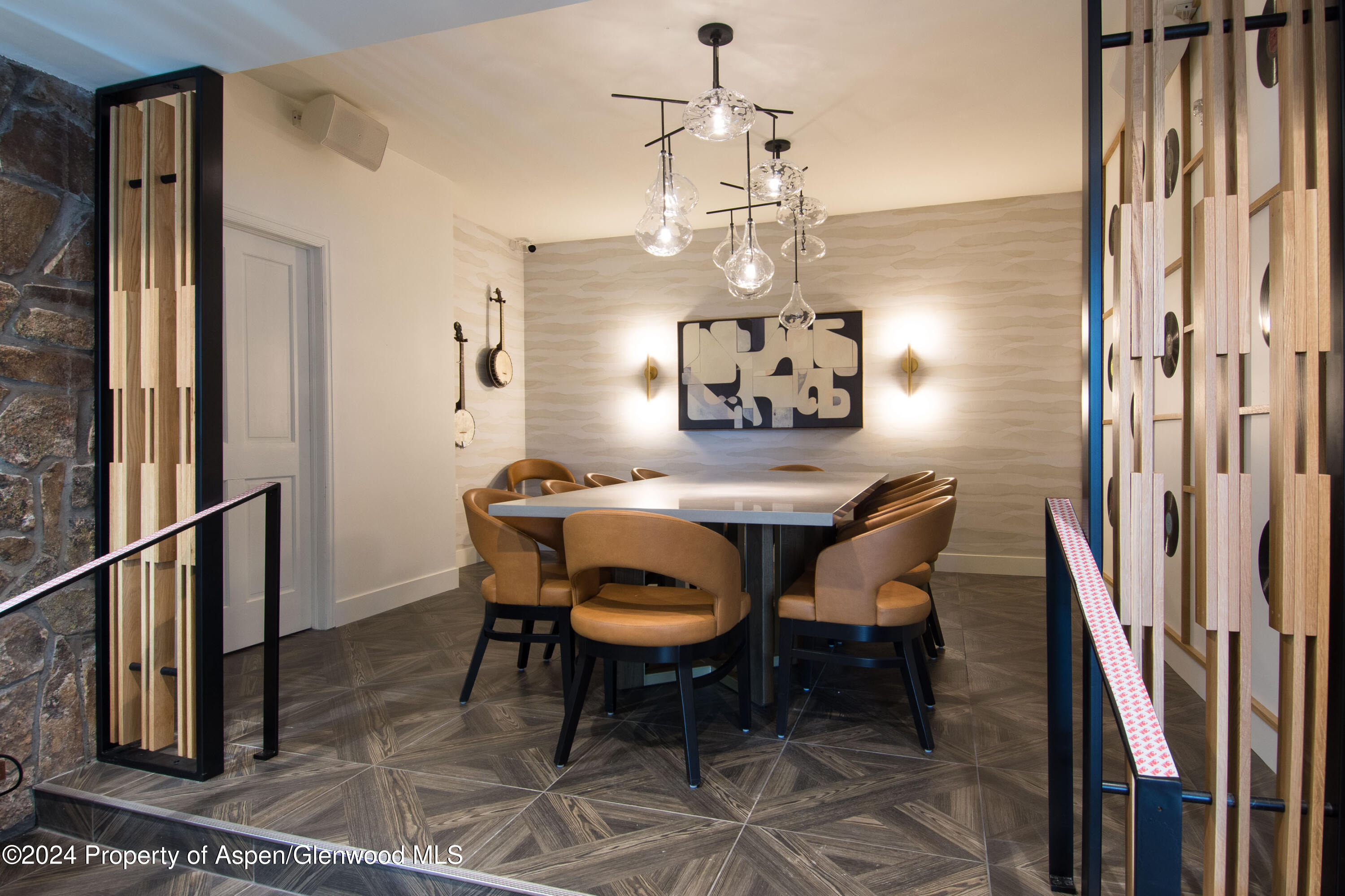 300 Carriage Way, 105