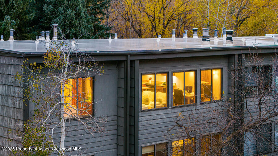 725 E Main Street 309