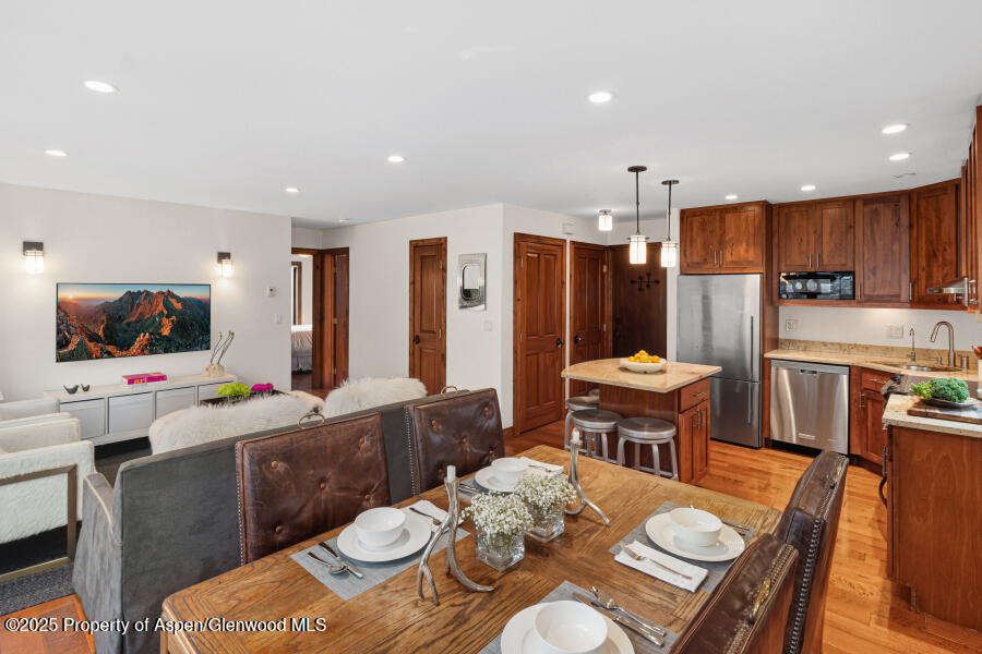 725 E Main Street 309