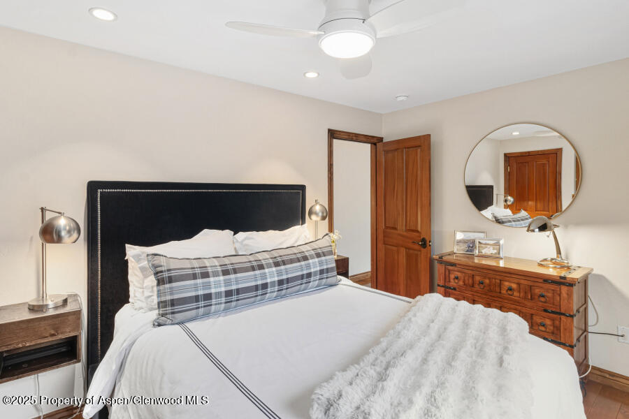 725 E Main Street 309