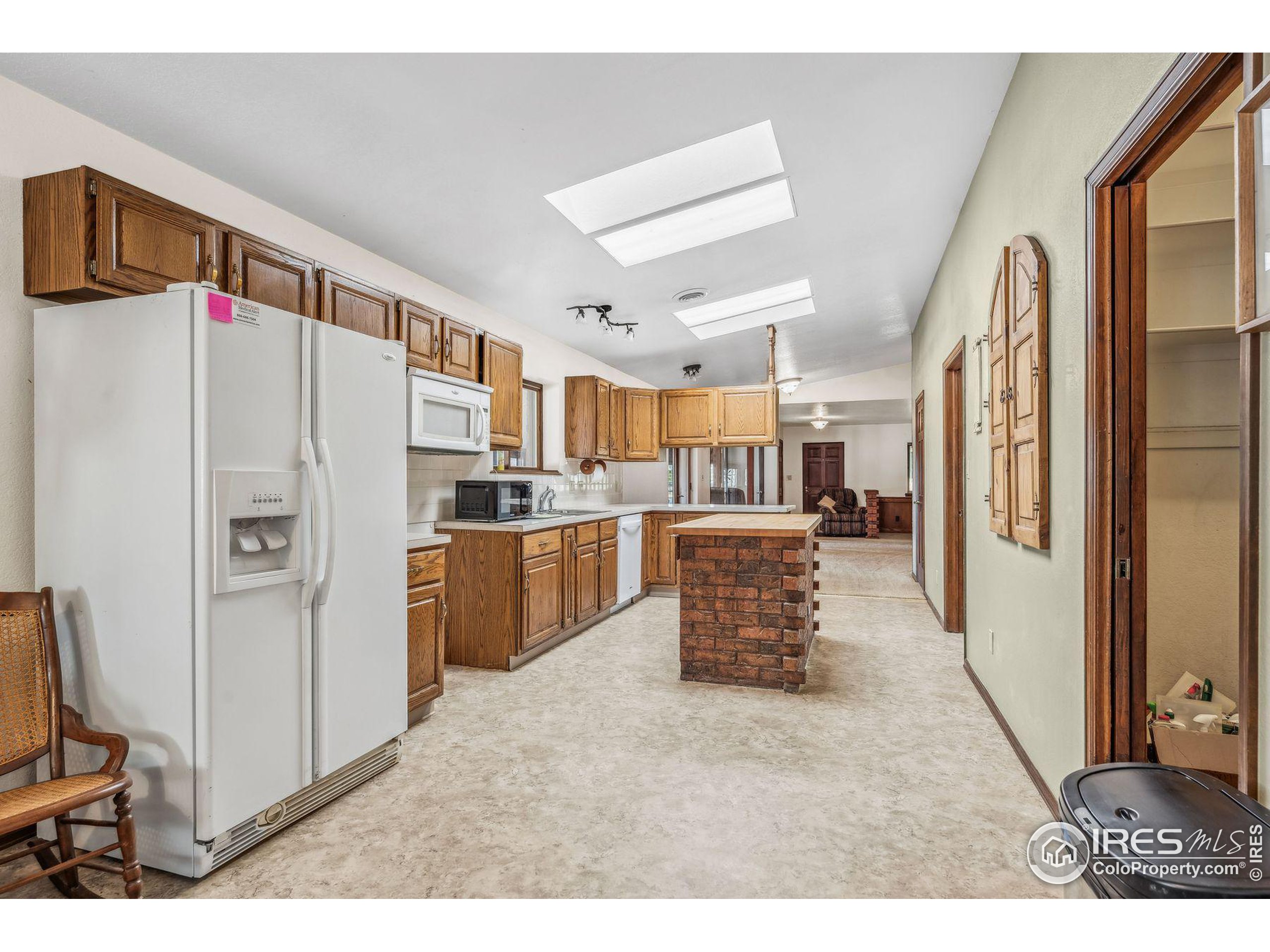 8845 Rogers Rd