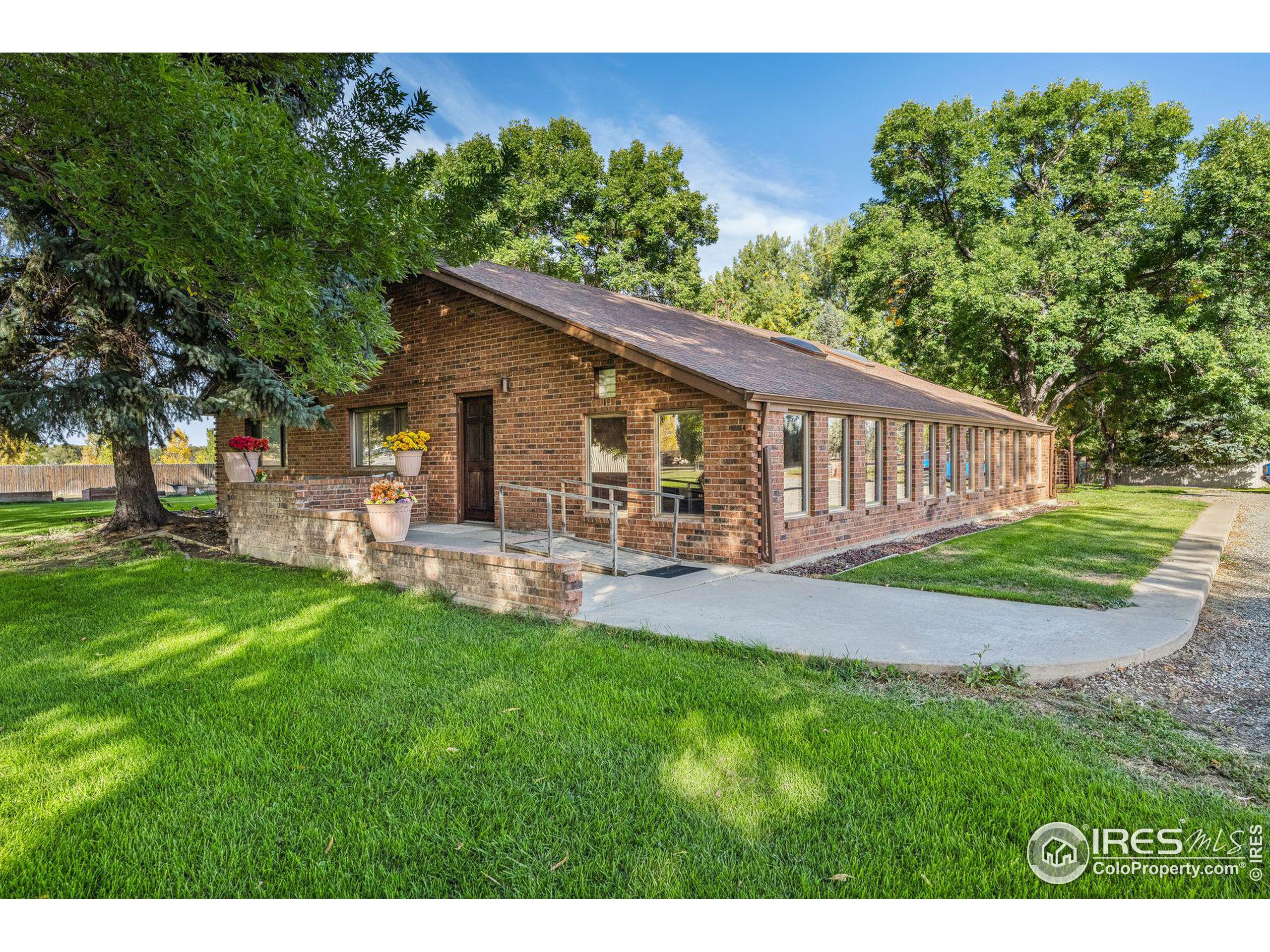 8845 Rogers Rd