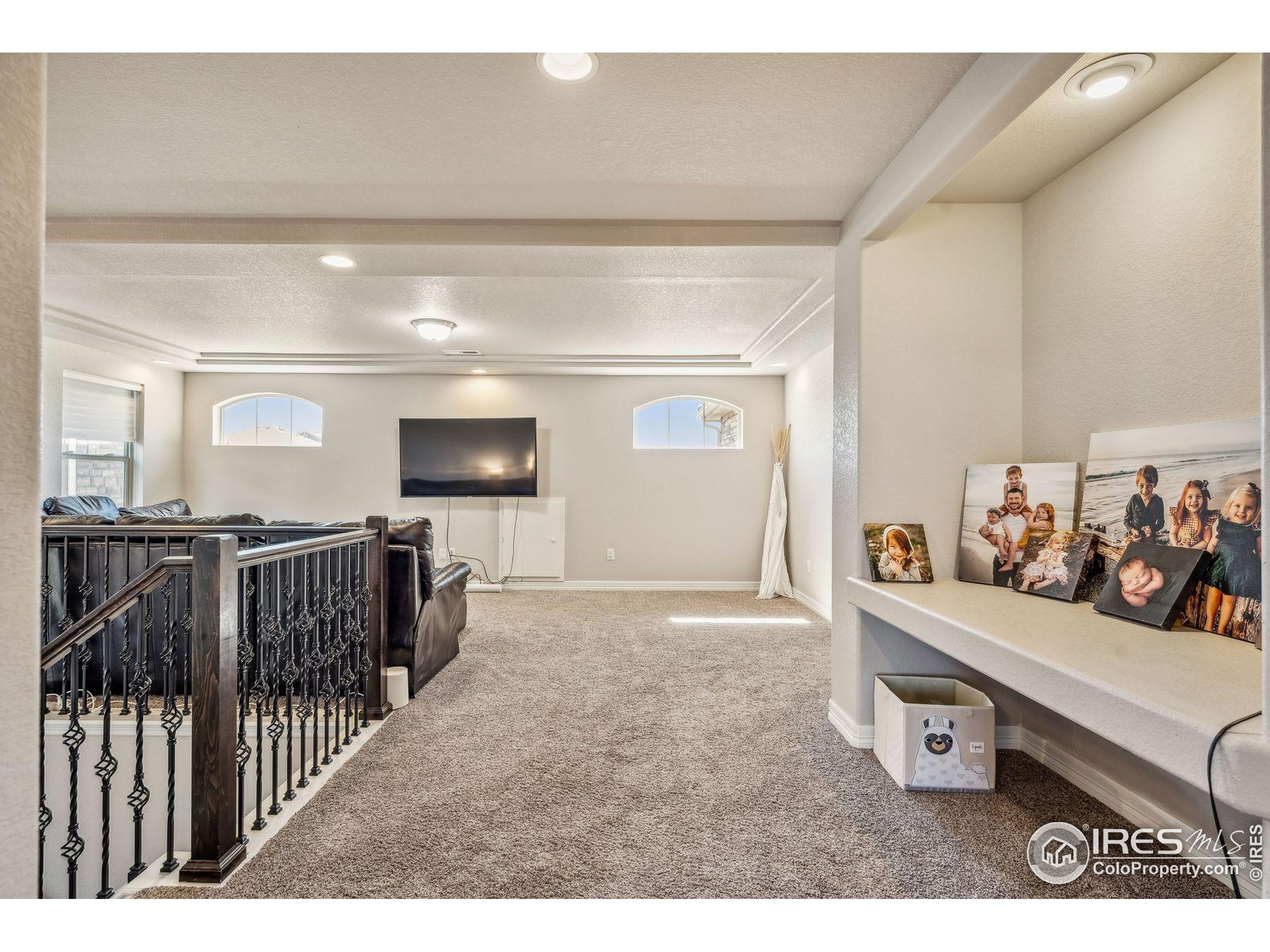 775 Longs Peak Dr