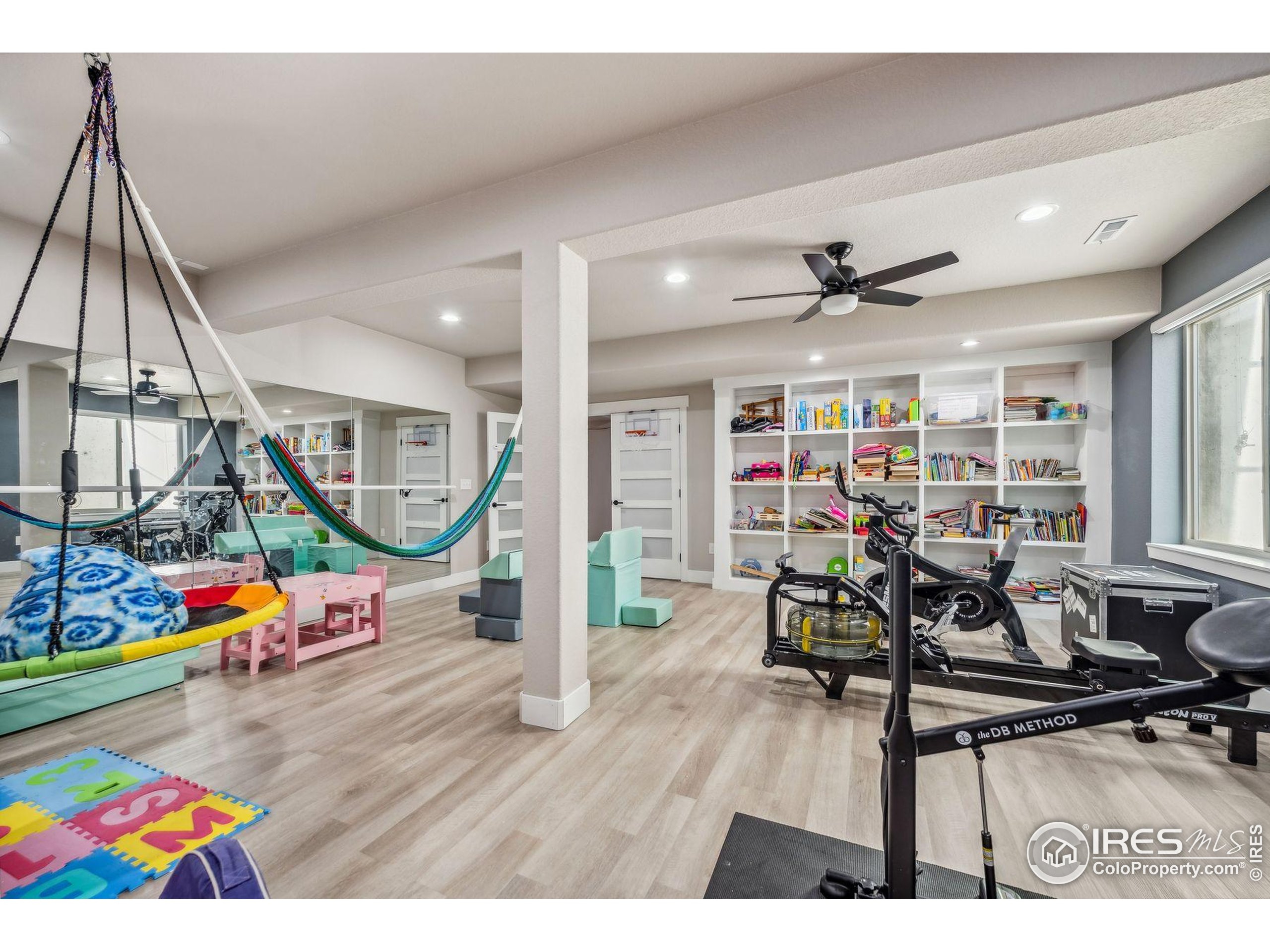 775 Longs Peak Dr