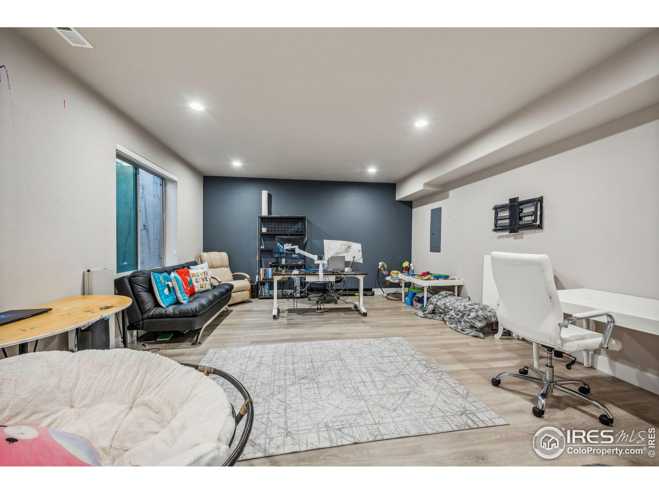 775 Longs Peak Dr