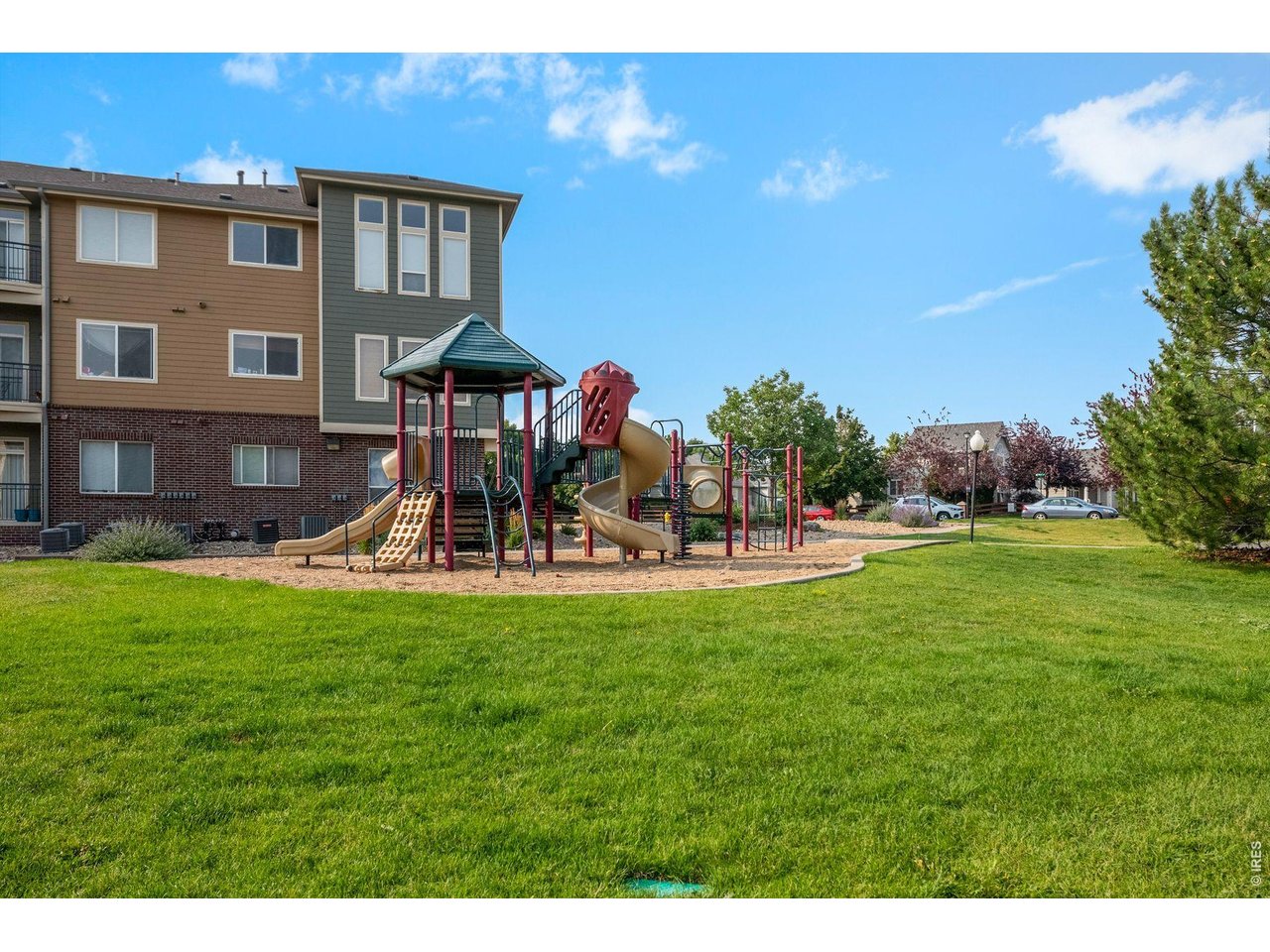 3242 E 103rd Dr 611