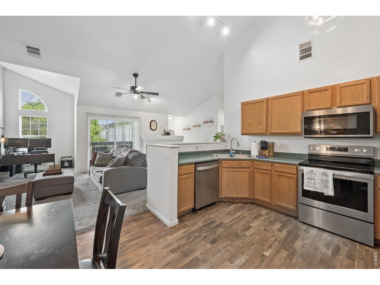 3242 E 103rd Dr 611