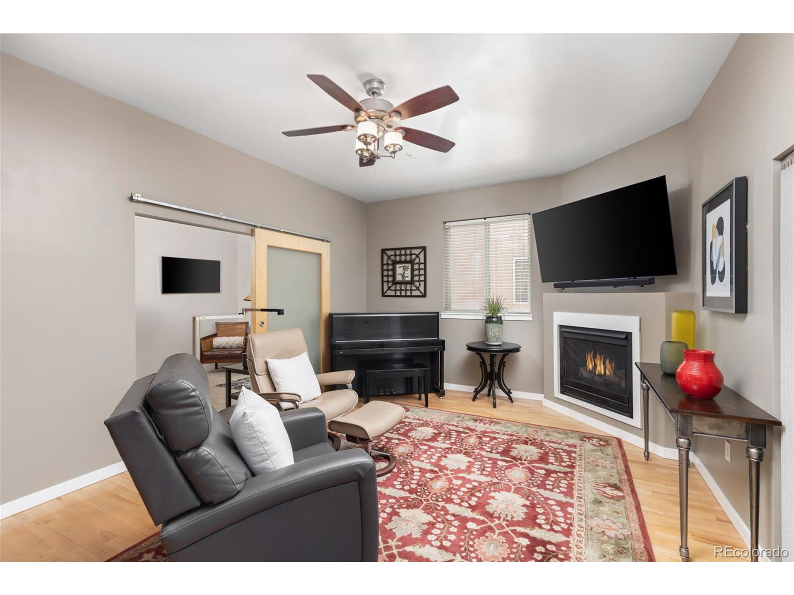 1057 W Century Dr 114