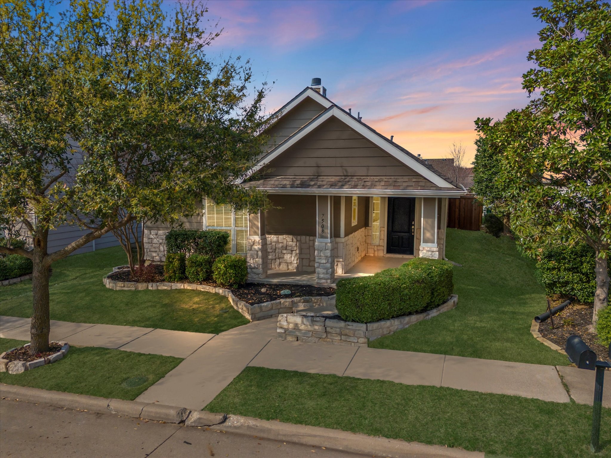 7508 Red Feather Trail