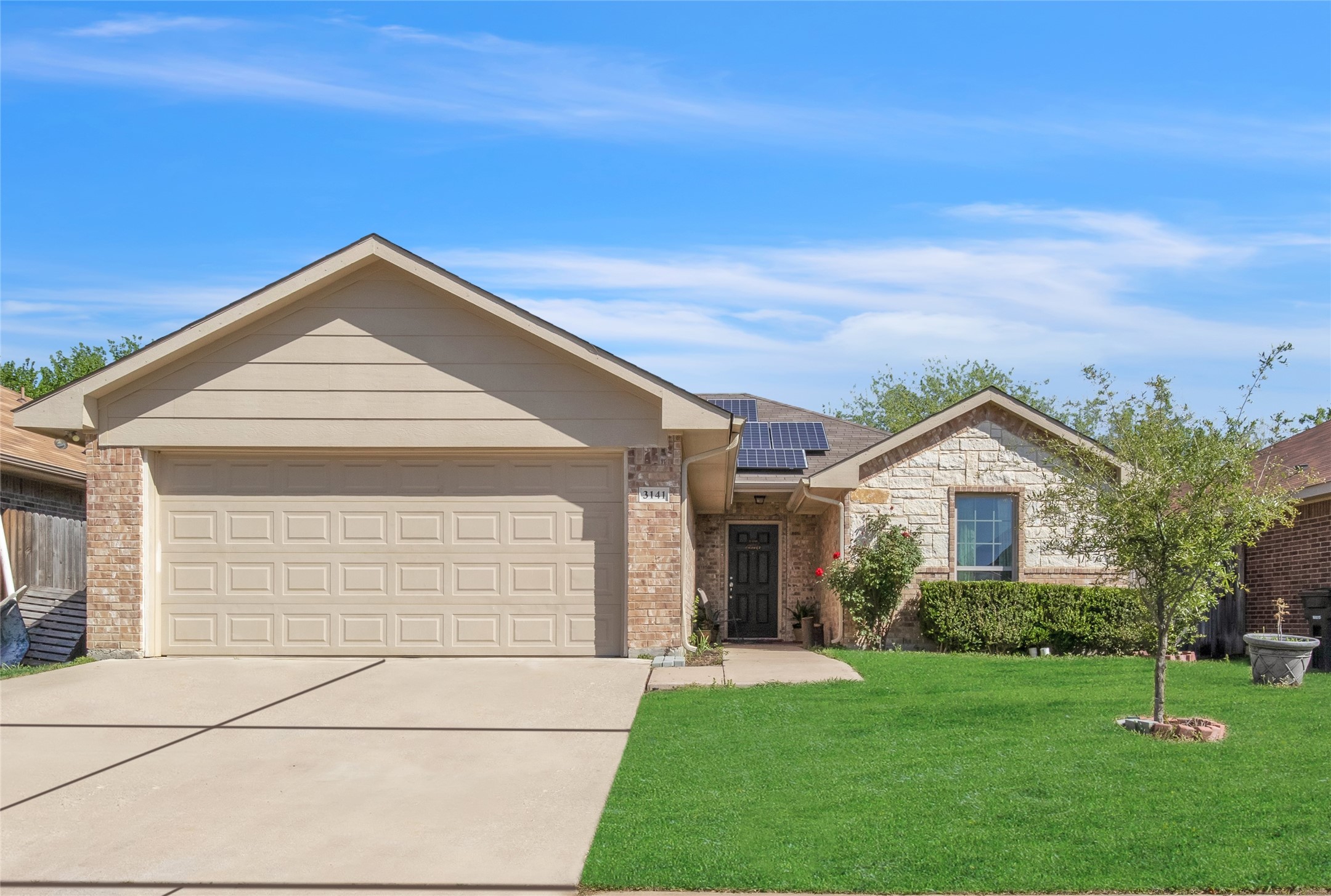 3141 Royal Crest Drive