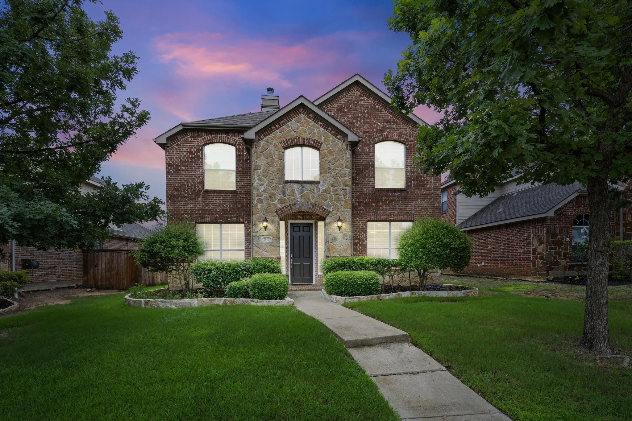 2801 Greenway Drive