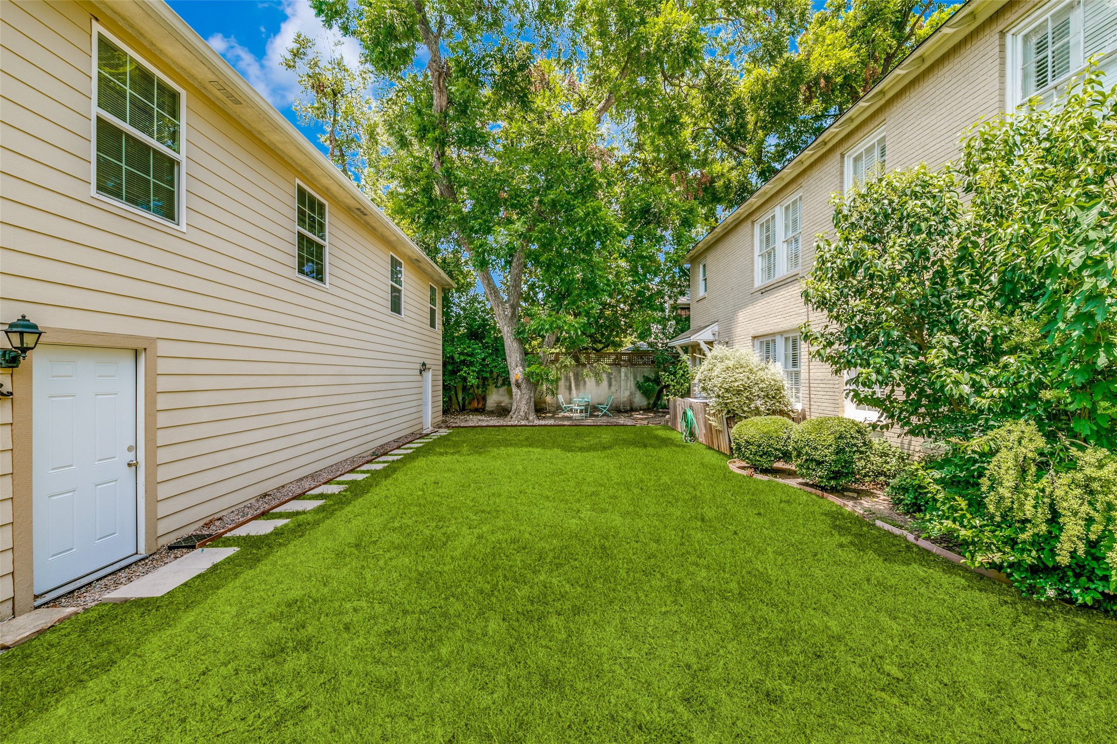 4541 Fairway Avenue
