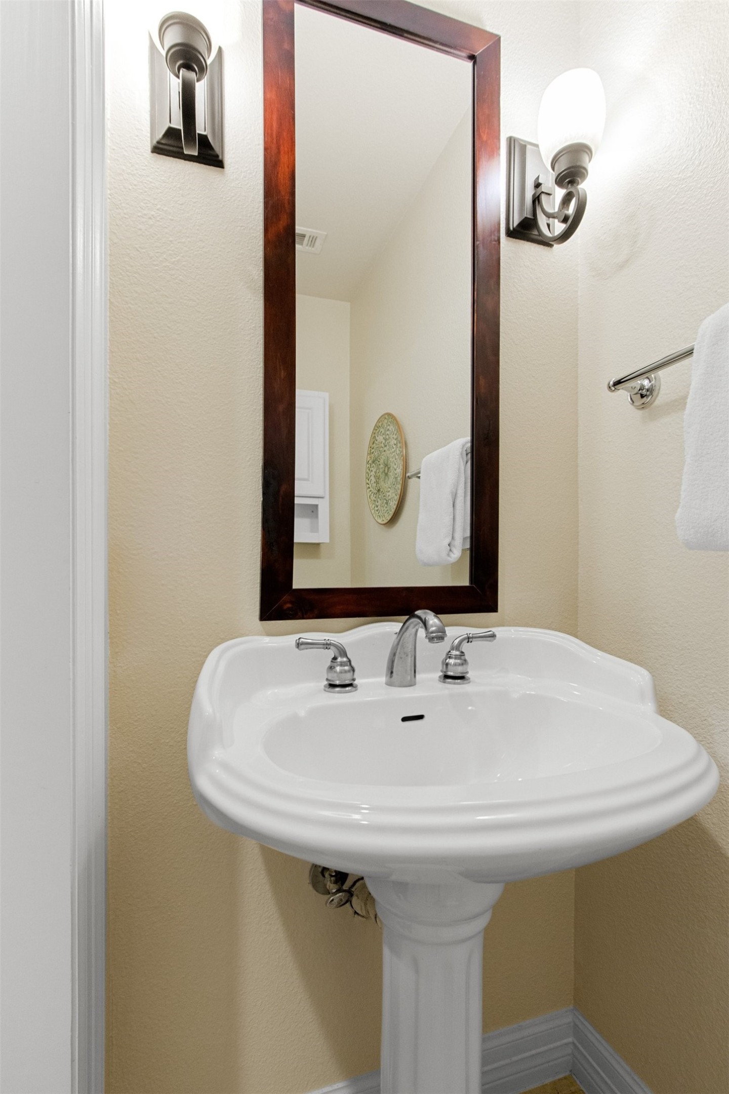 8616 Turtle Creek Boulevard 218