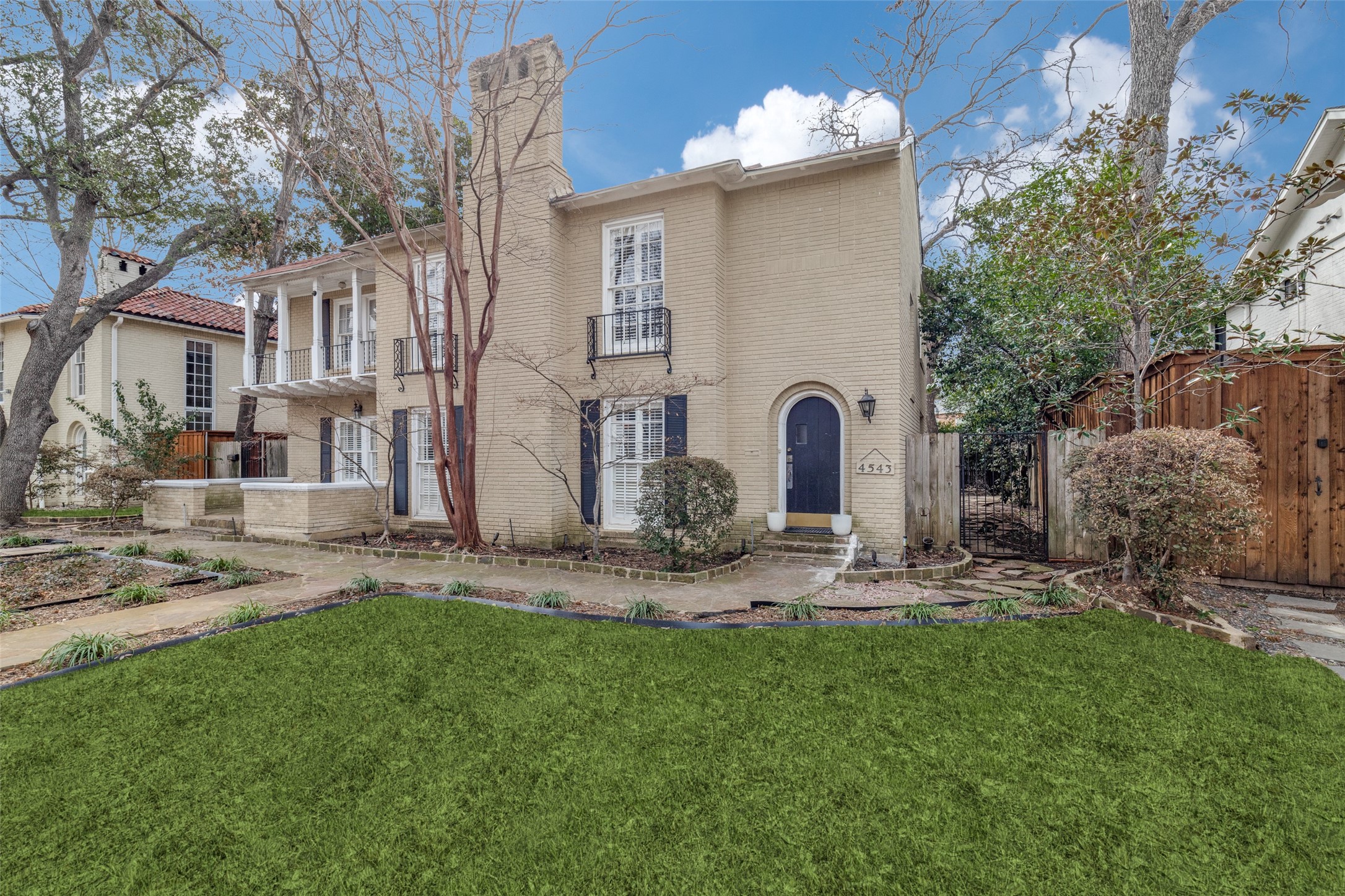 4543 Fairway Avenue