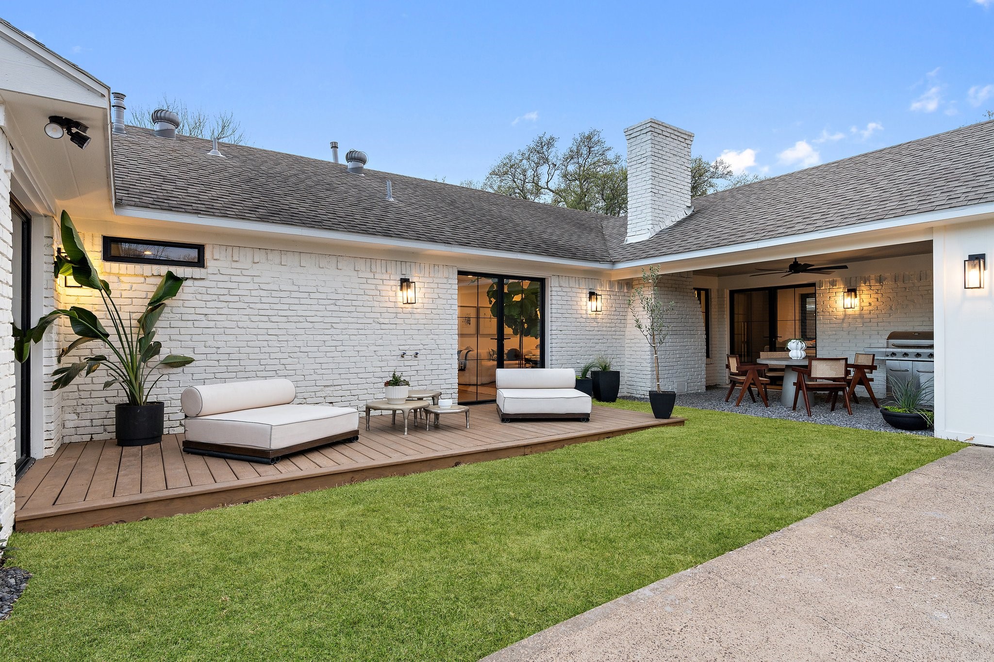 3235 Princess Lane