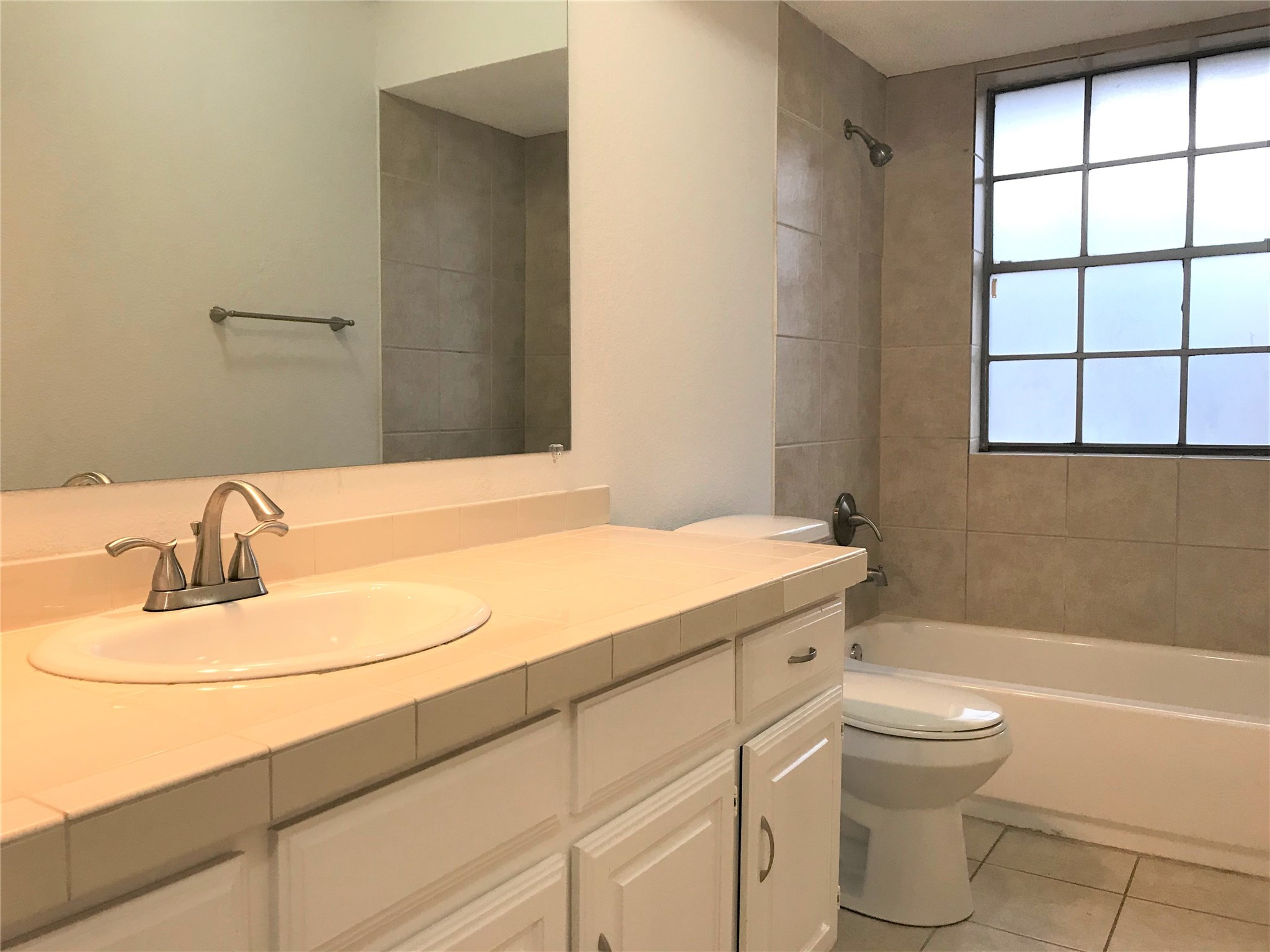 1613 Jasmine Lane
