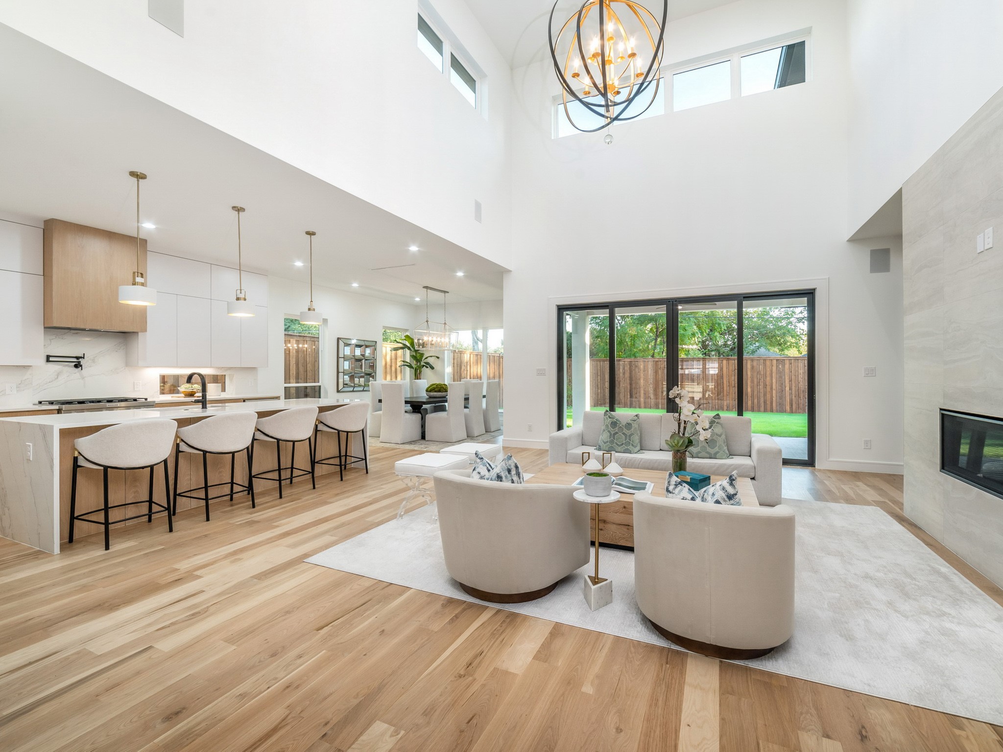 3752 Bolivar Drive