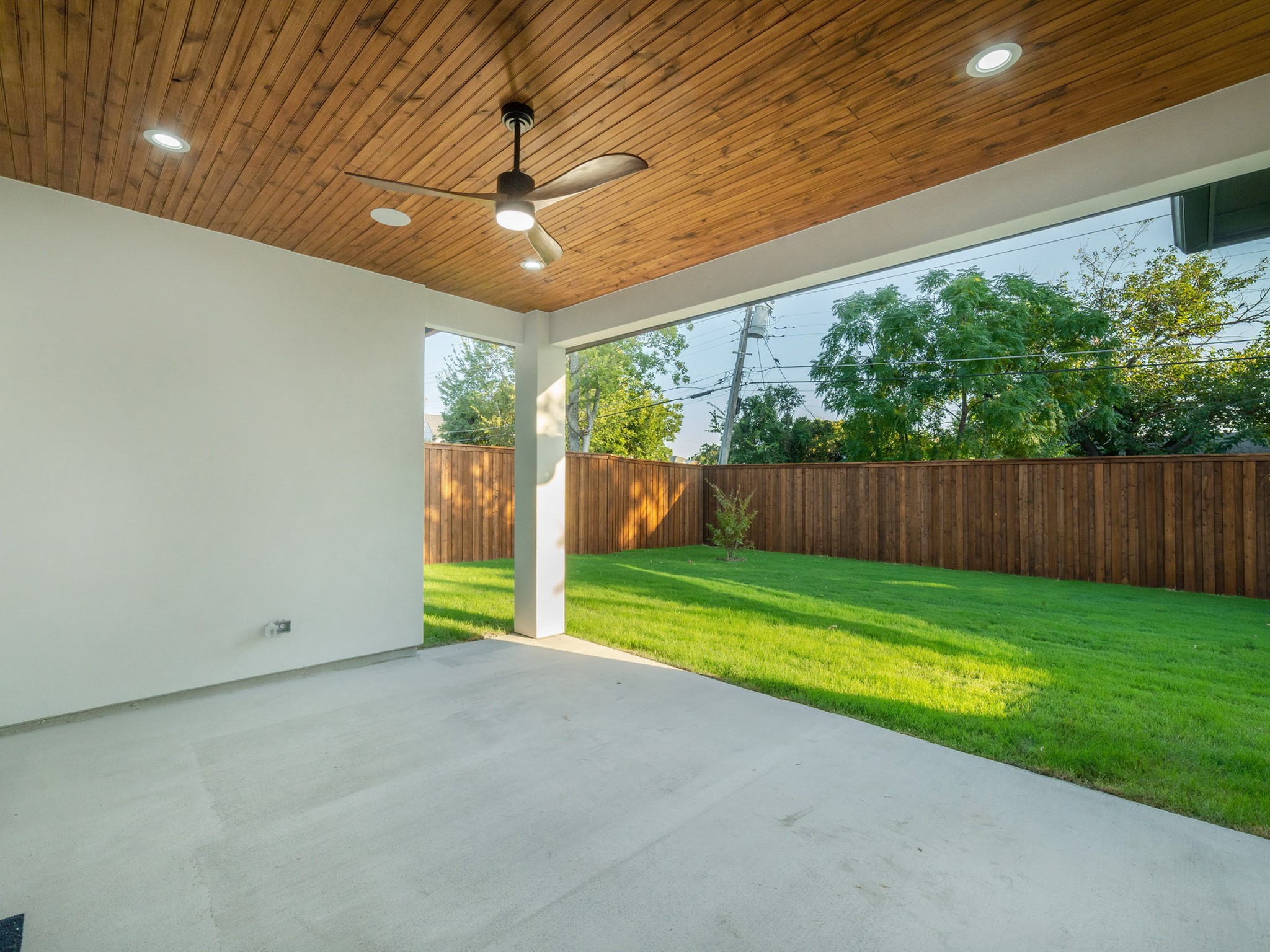 3752 Bolivar Drive