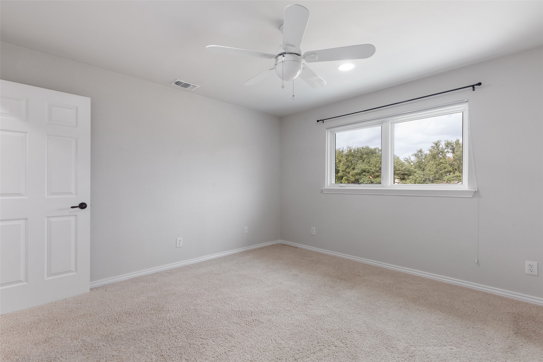 5827 Fallsview Lane