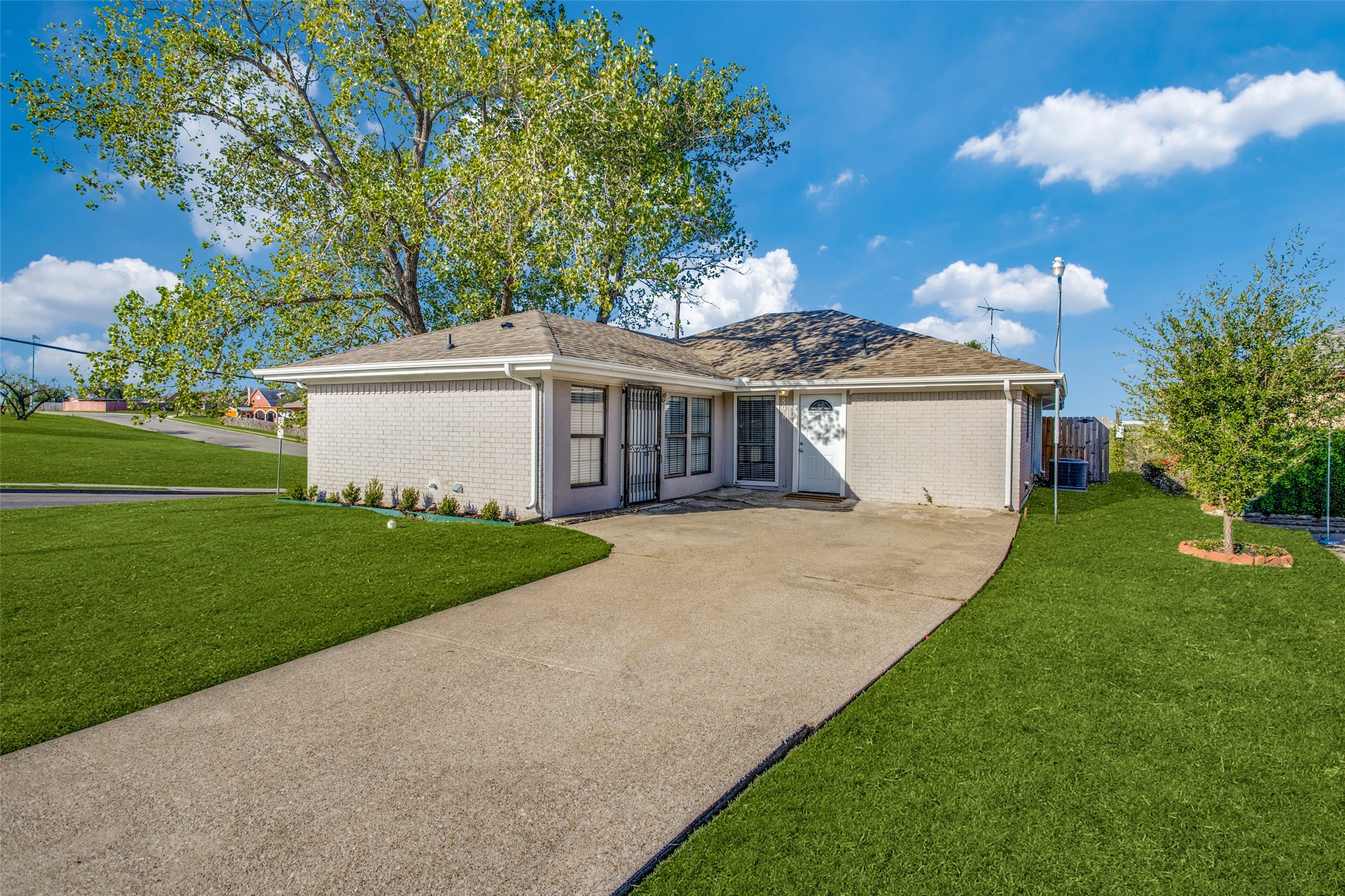 896 Keeneland Court