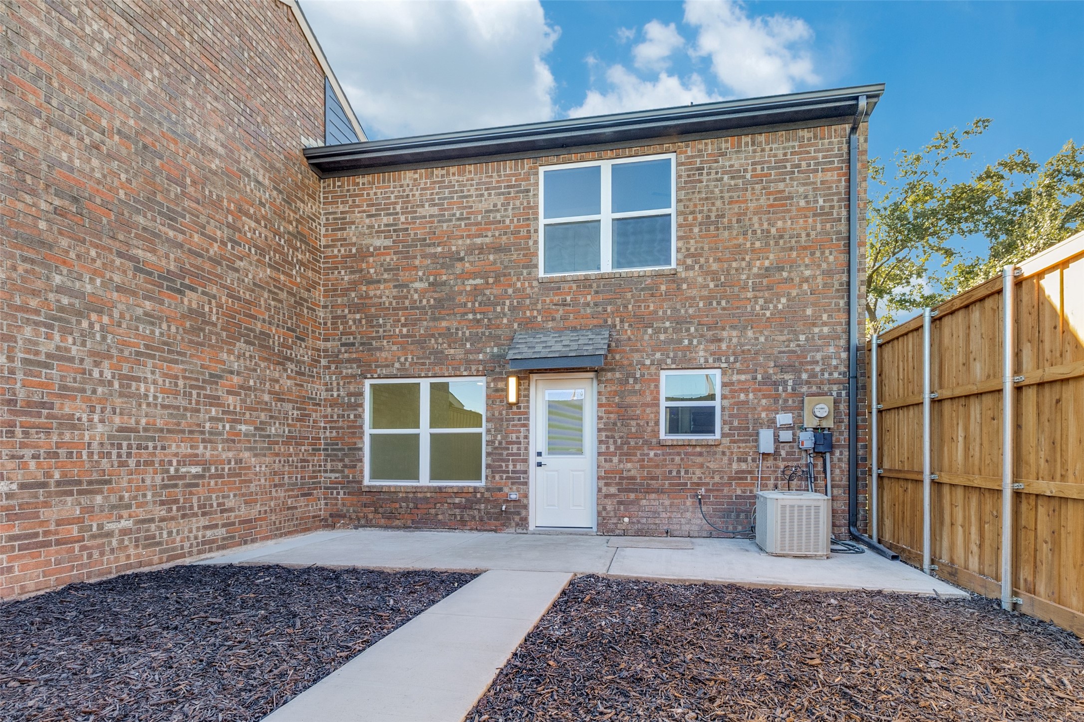 301 Towne House Lane