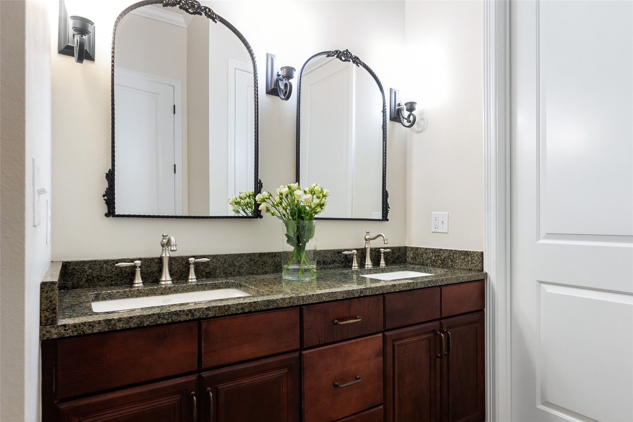 8616 Turtle Creek Boulevard 100