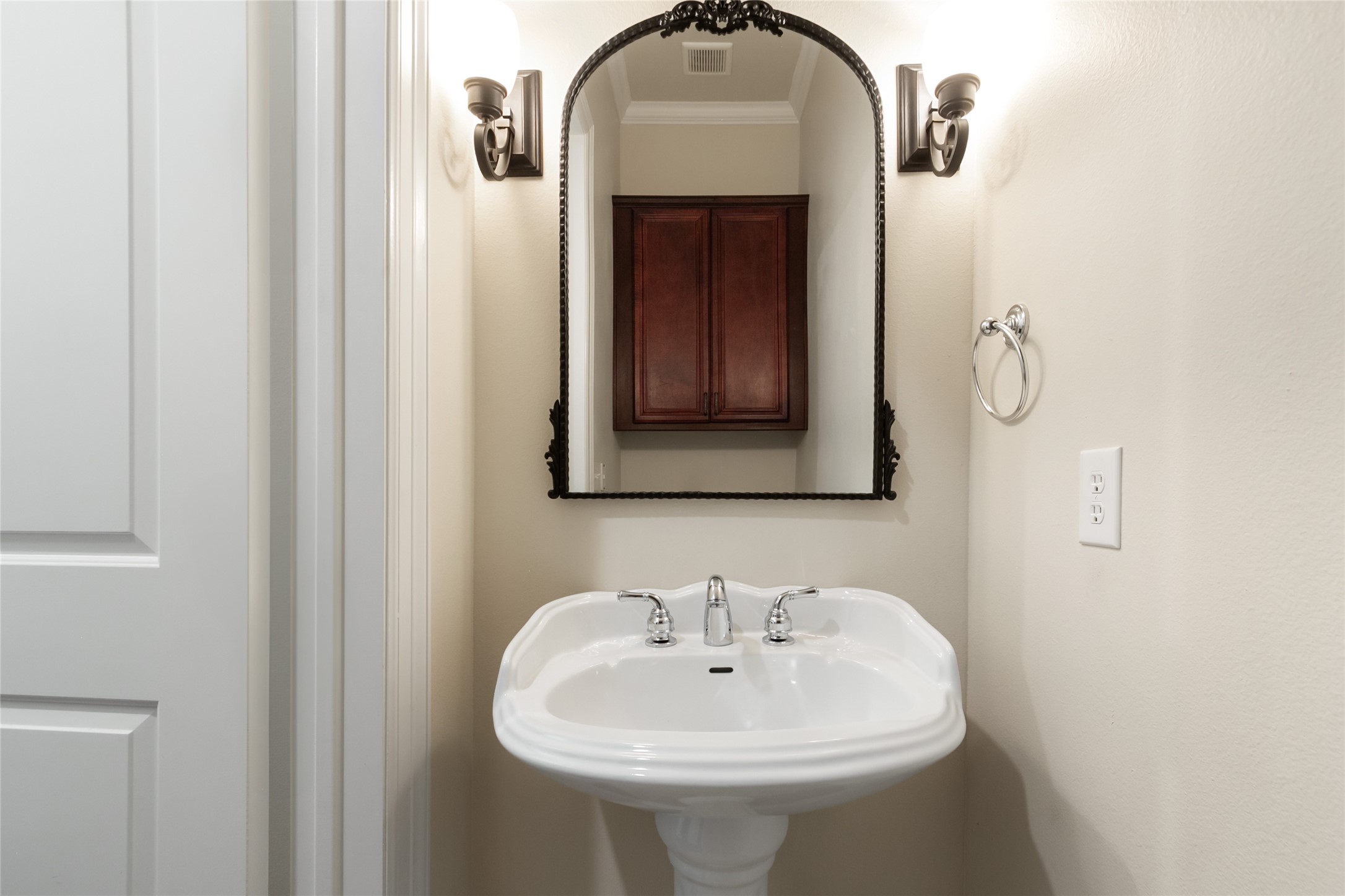 8616 Turtle Creek Boulevard 100