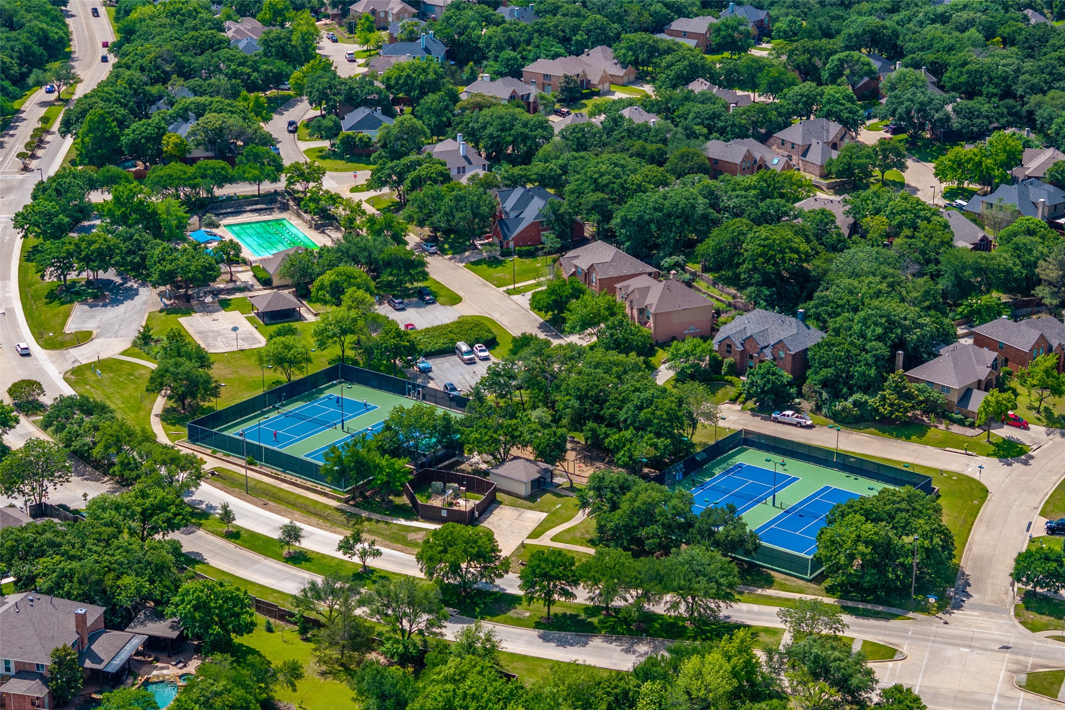 903 Crescent Drive